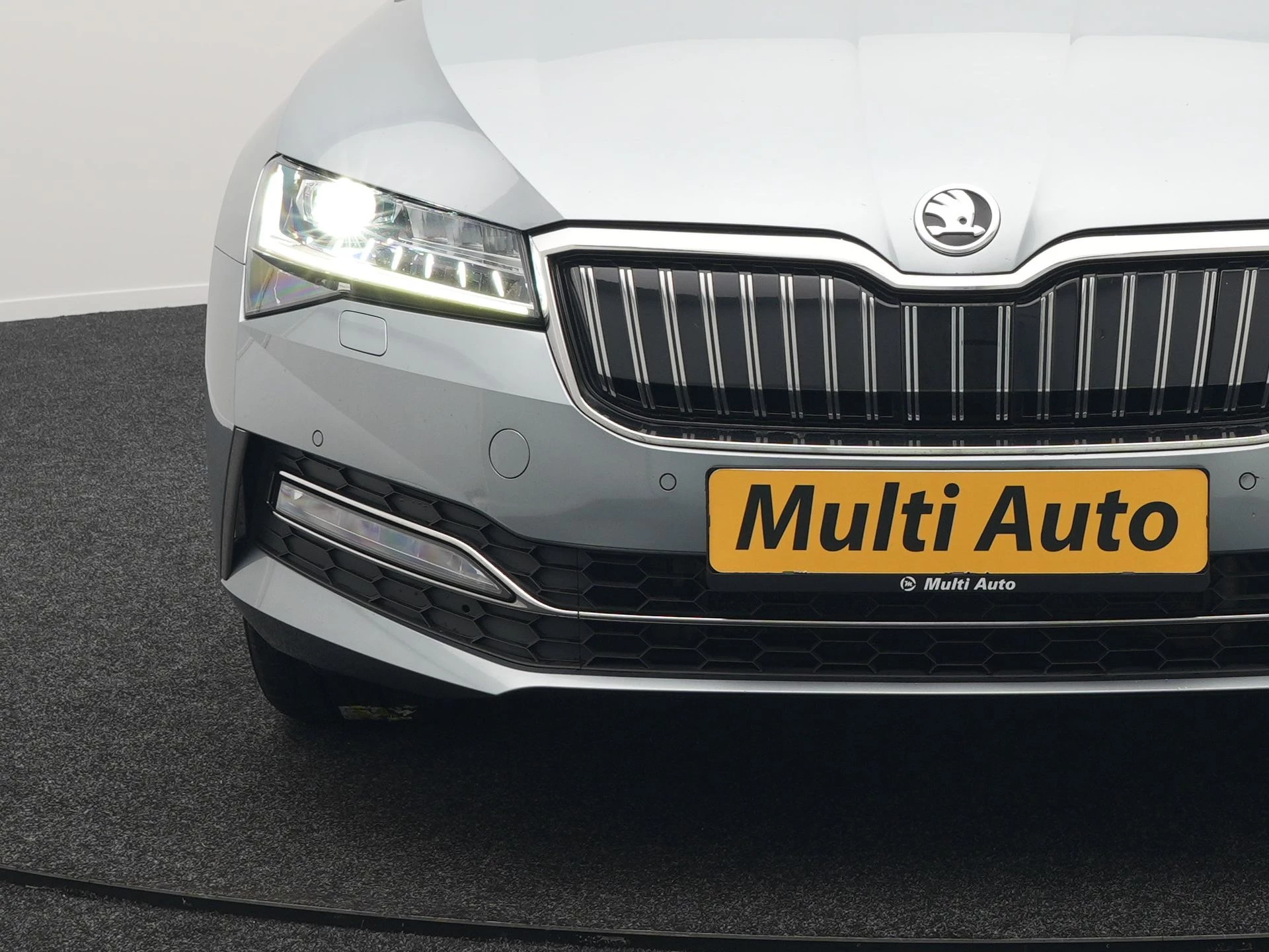 Hoofdafbeelding Škoda Superb