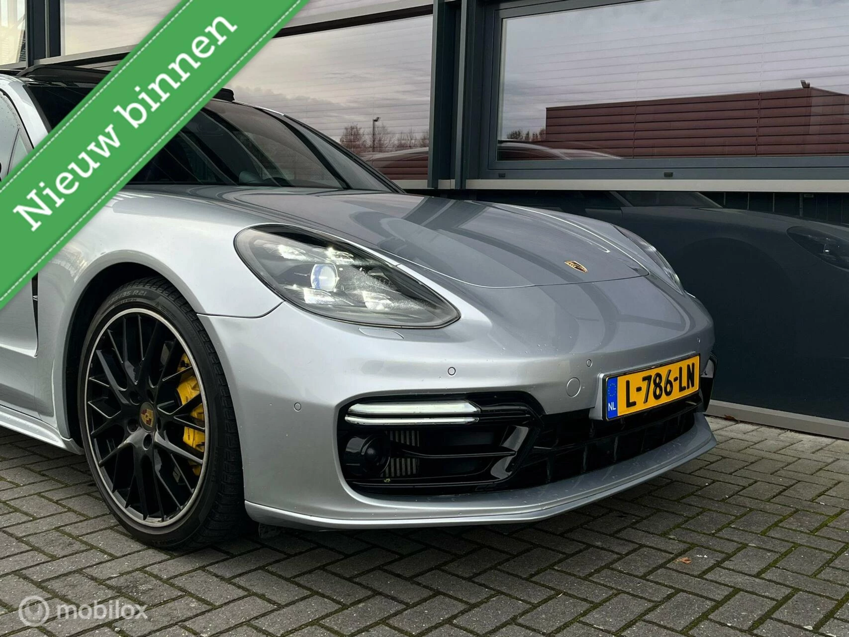 Hoofdafbeelding Porsche Panamera