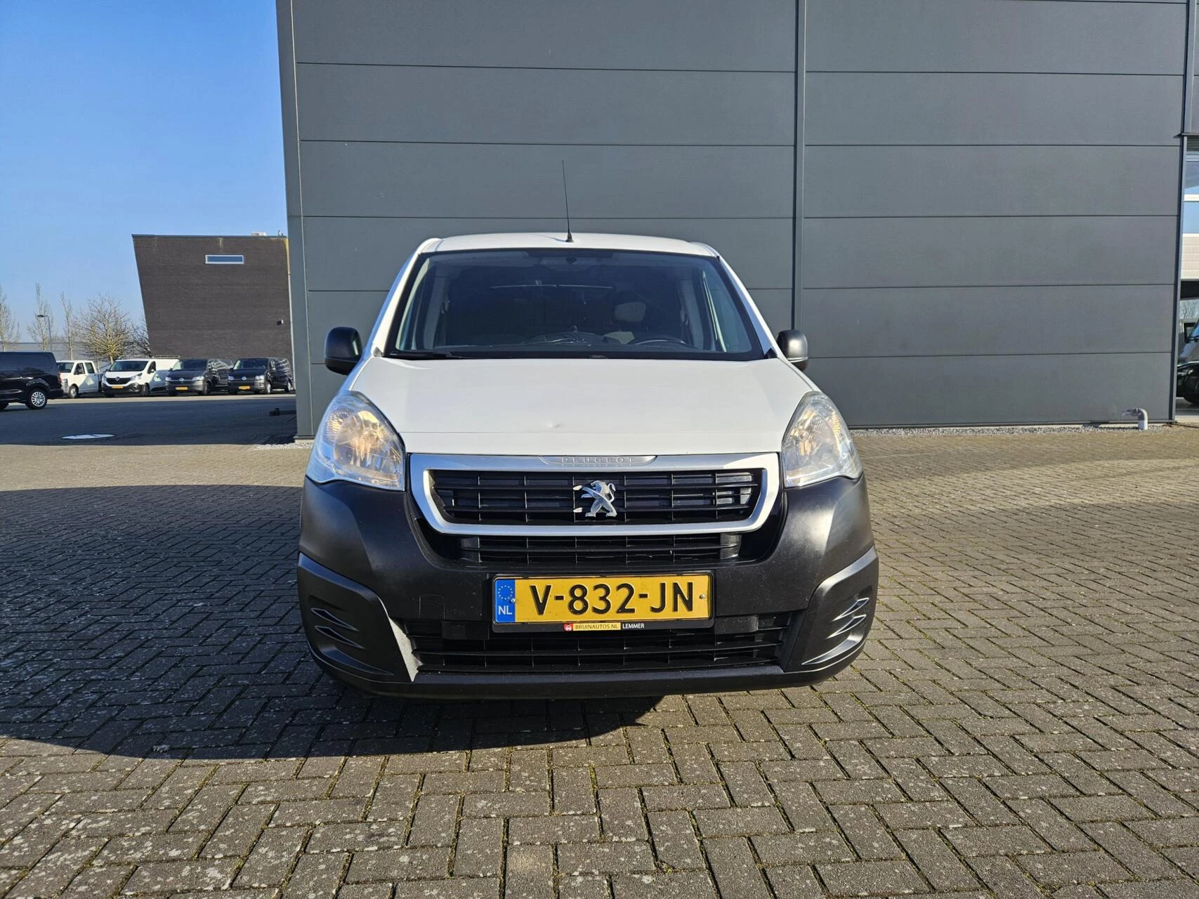 Hoofdafbeelding Peugeot Partner