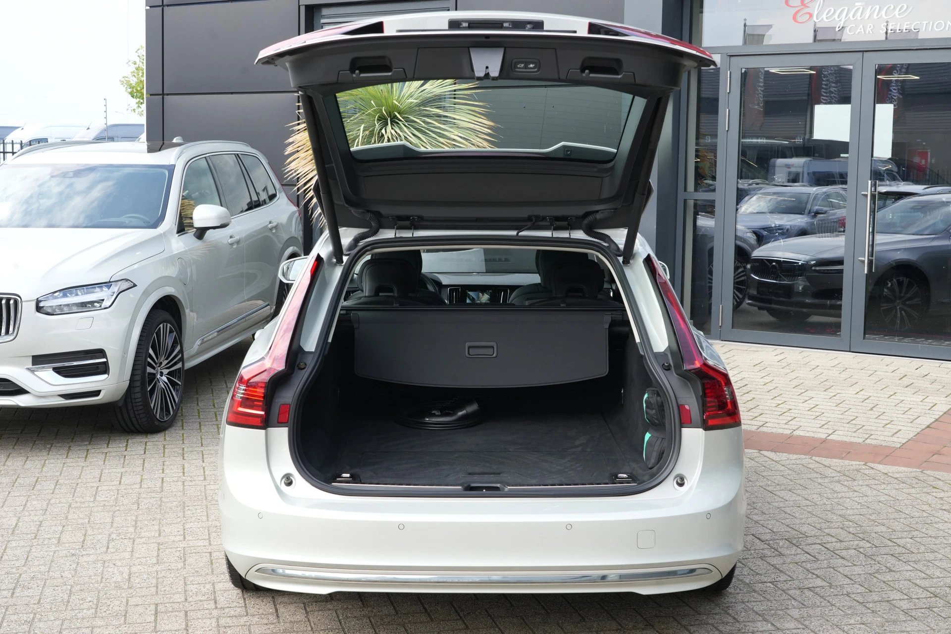 Hoofdafbeelding Volvo V90