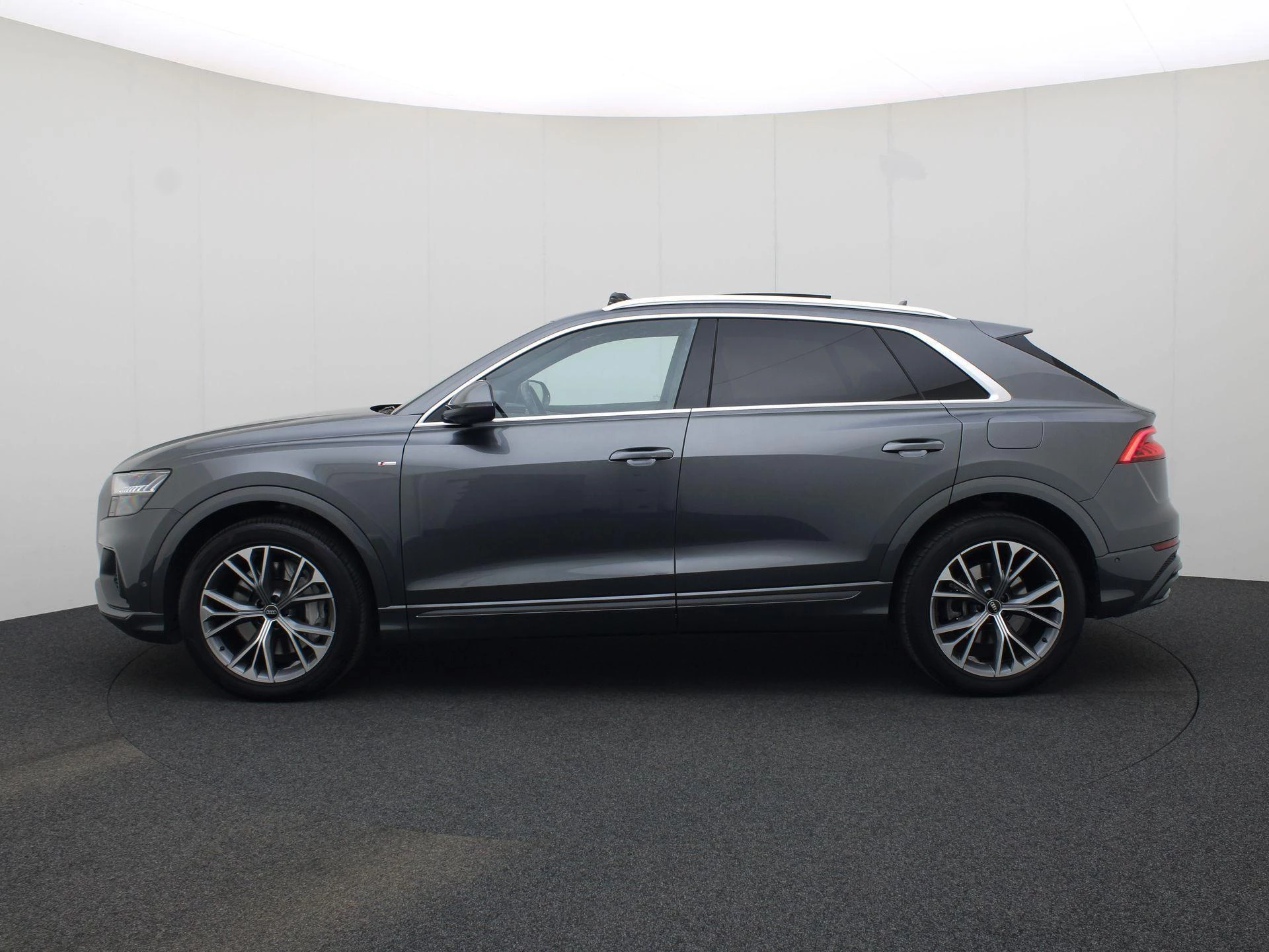 Hoofdafbeelding Audi Q8