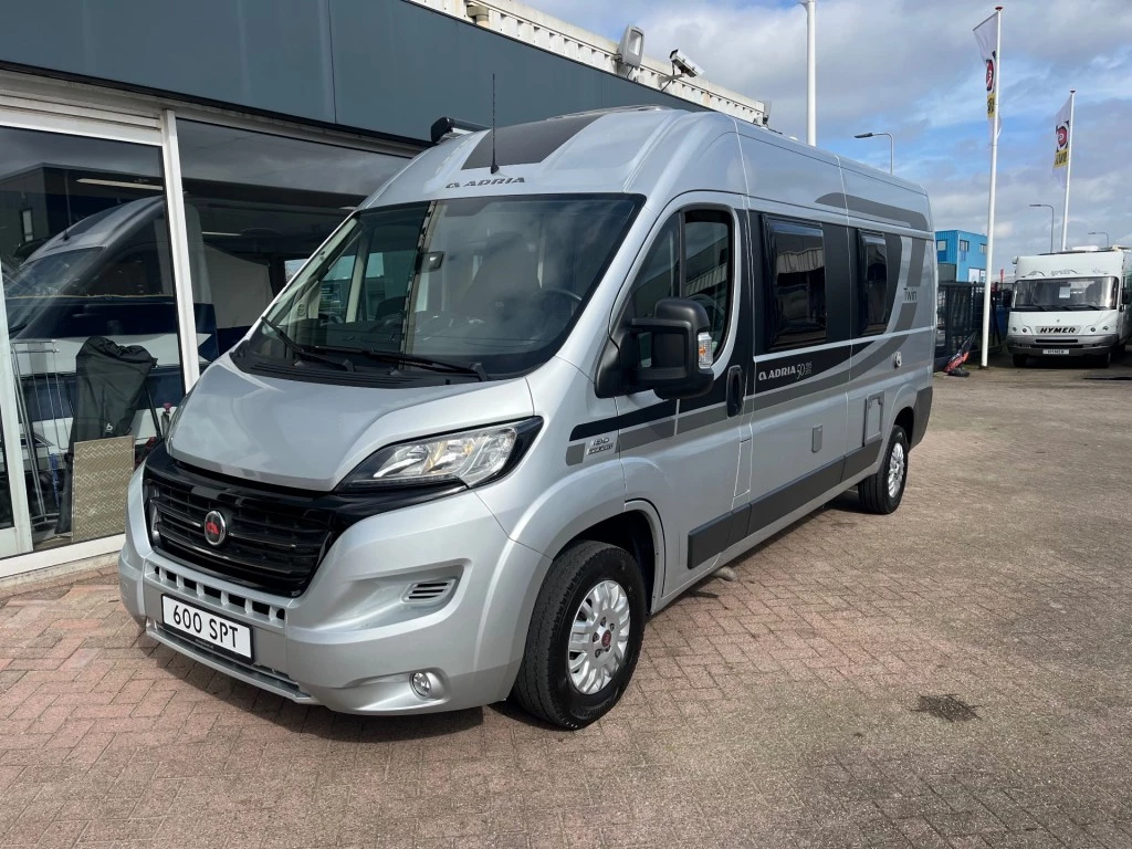 Hoofdafbeelding Adria Twin 600spt 50 Years Edition