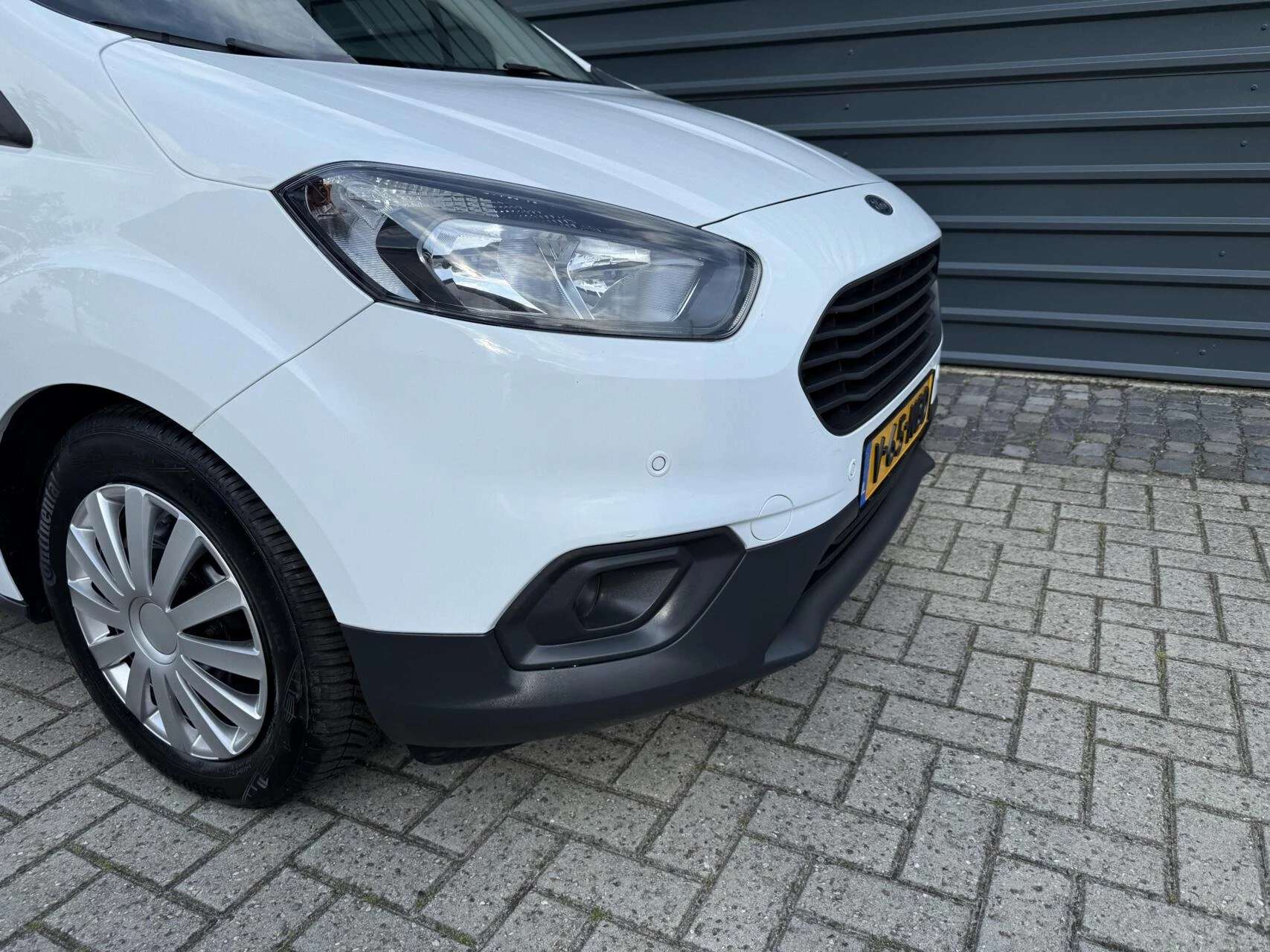 Hoofdafbeelding Ford Transit Courier