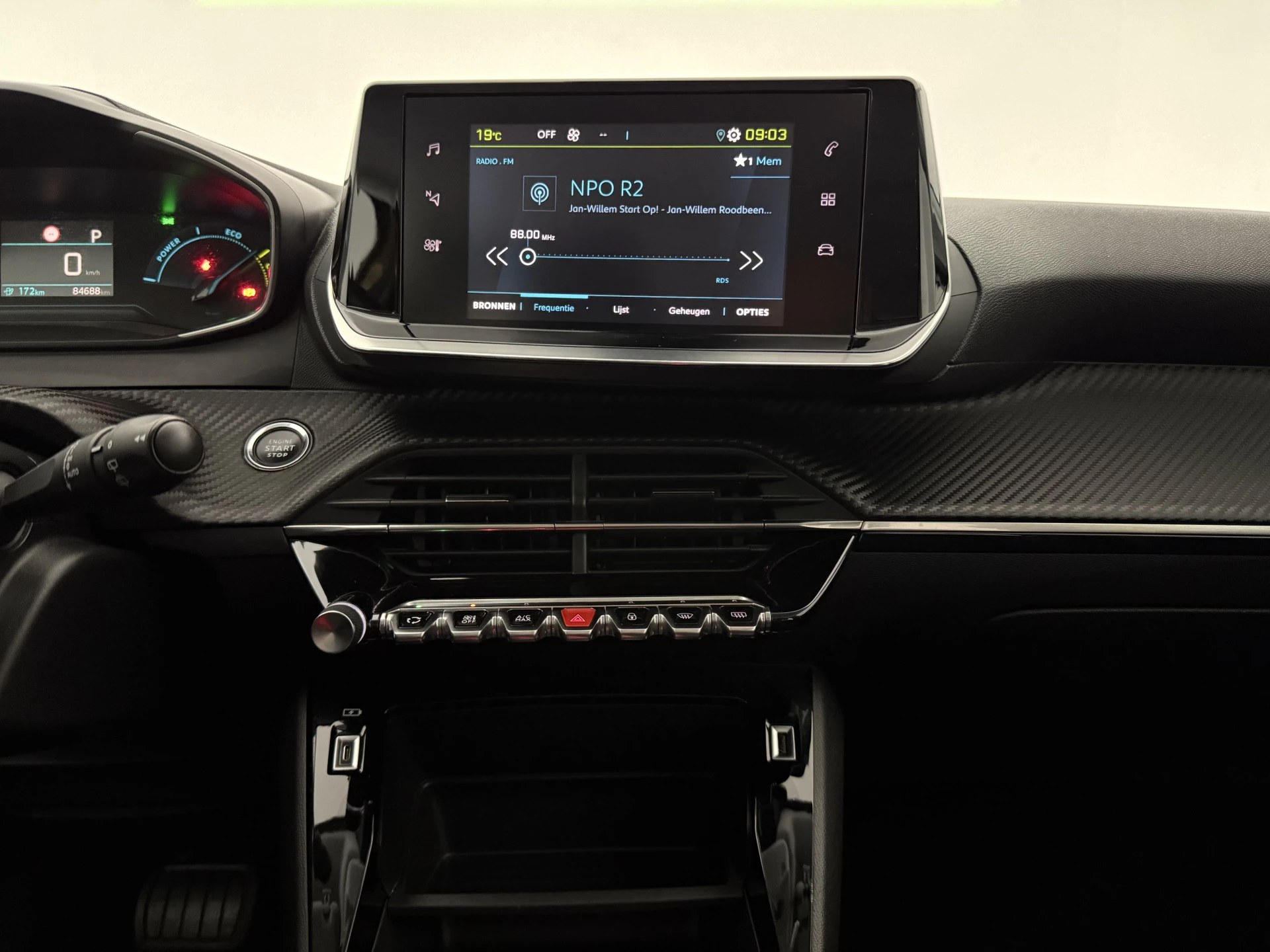Hoofdafbeelding Peugeot e-208