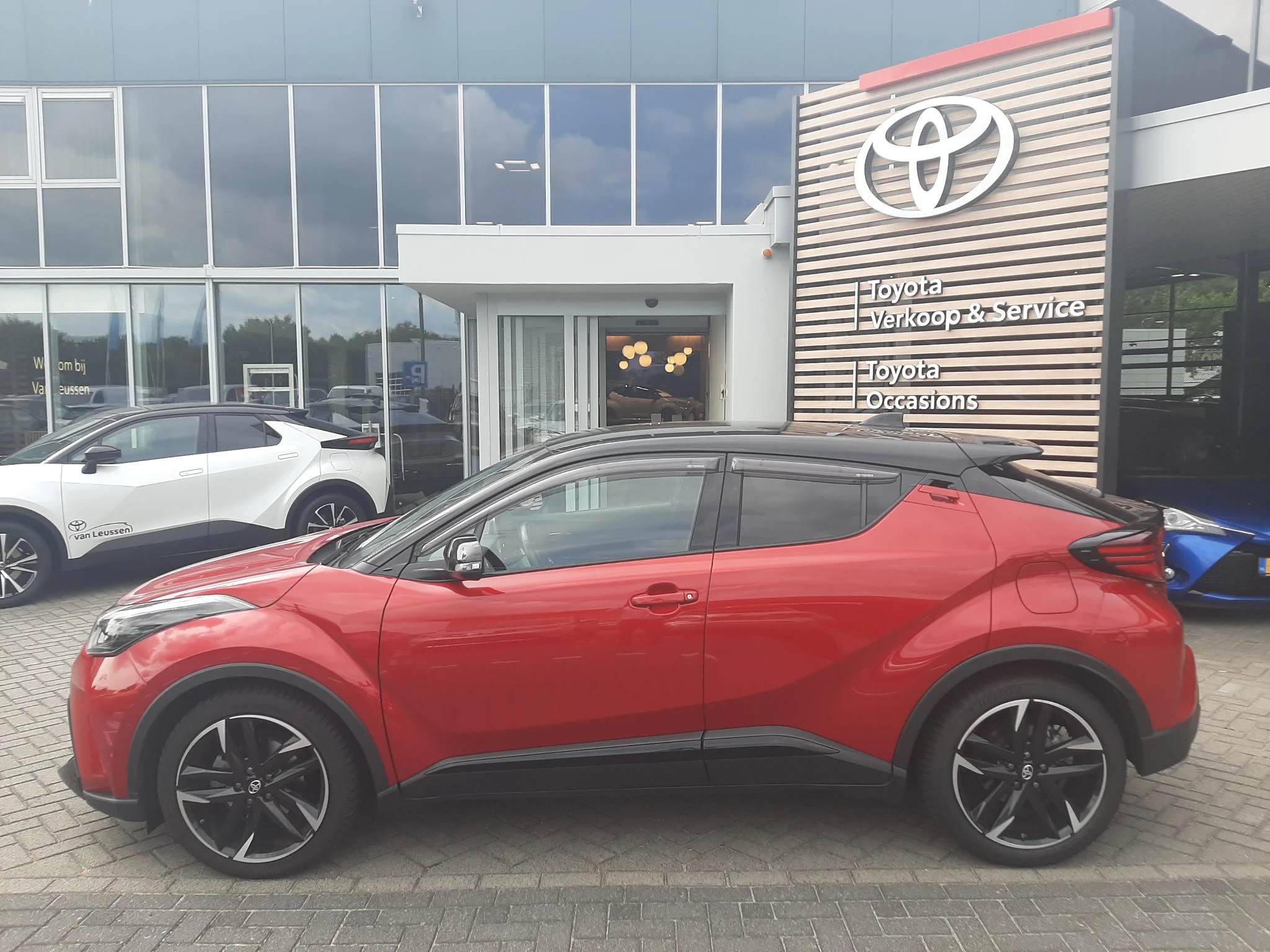 Hoofdafbeelding Toyota C-HR