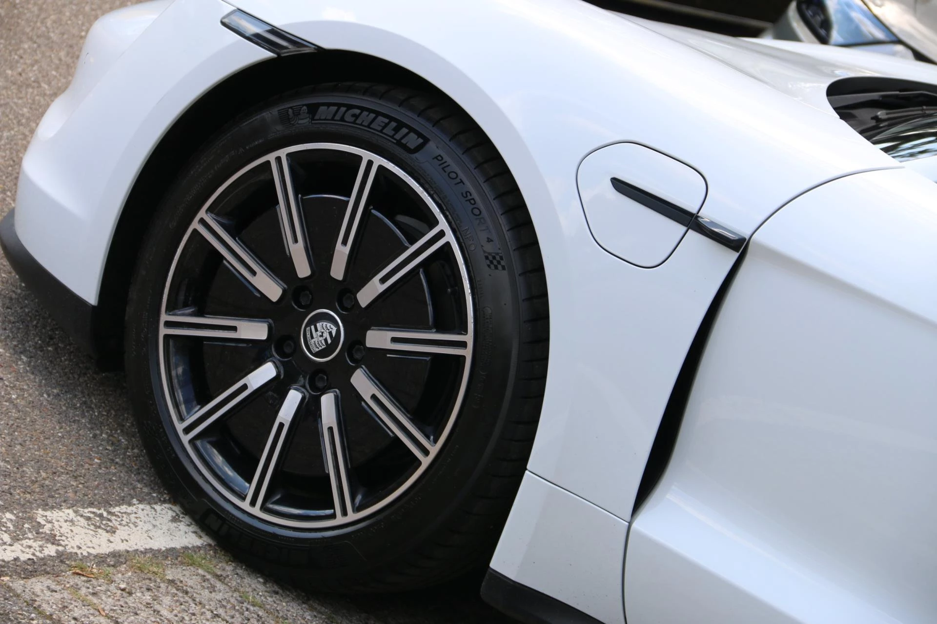 Hoofdafbeelding Porsche Taycan