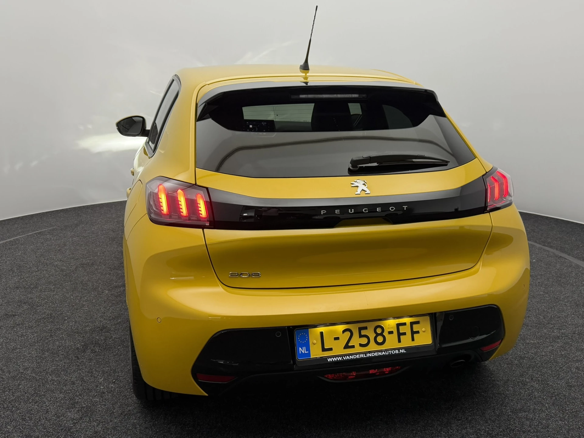 Hoofdafbeelding Peugeot 208