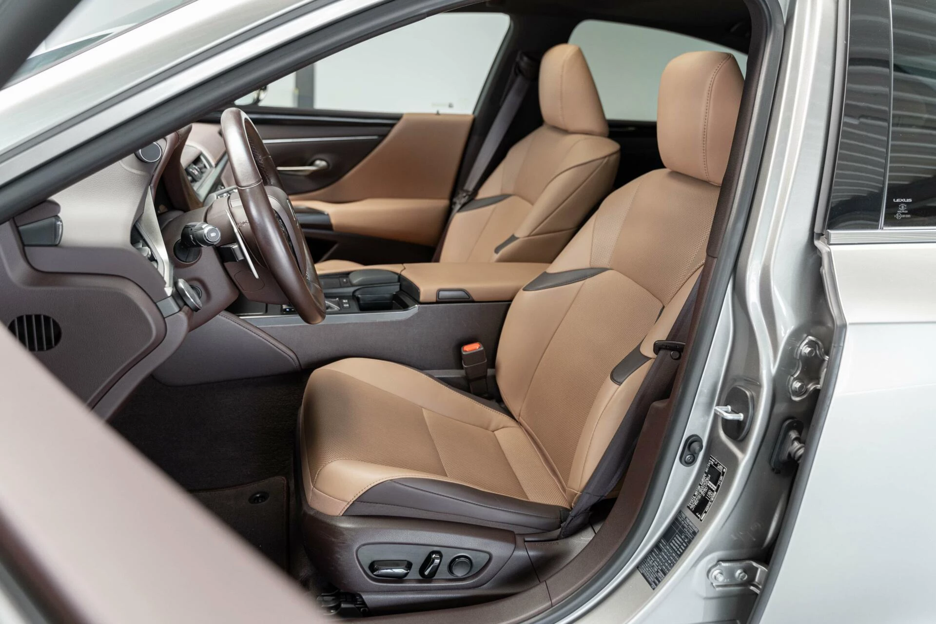 Hoofdafbeelding Lexus ES