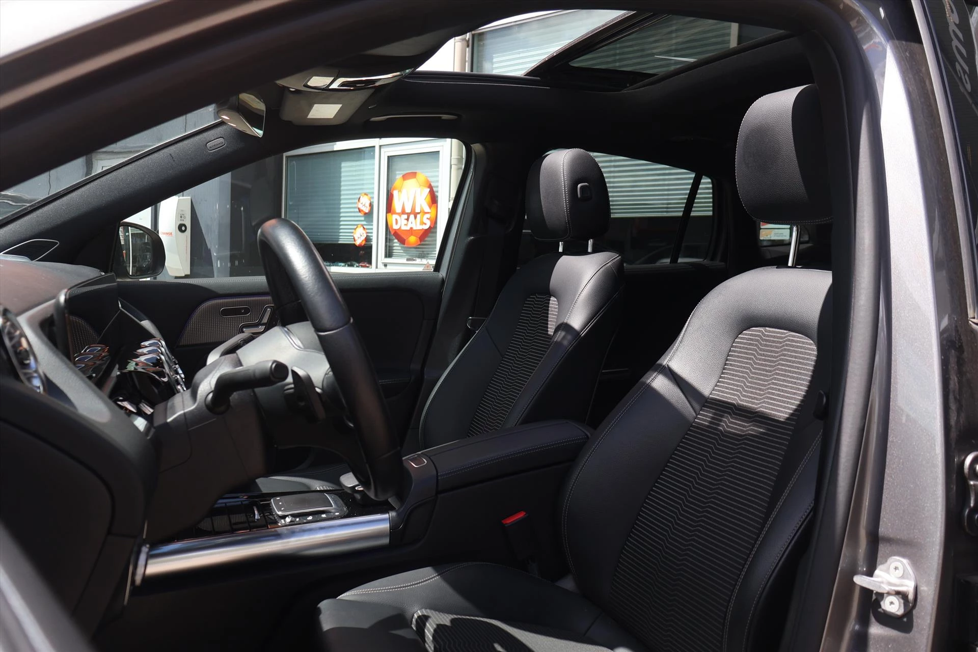 Hoofdafbeelding Mercedes-Benz EQA