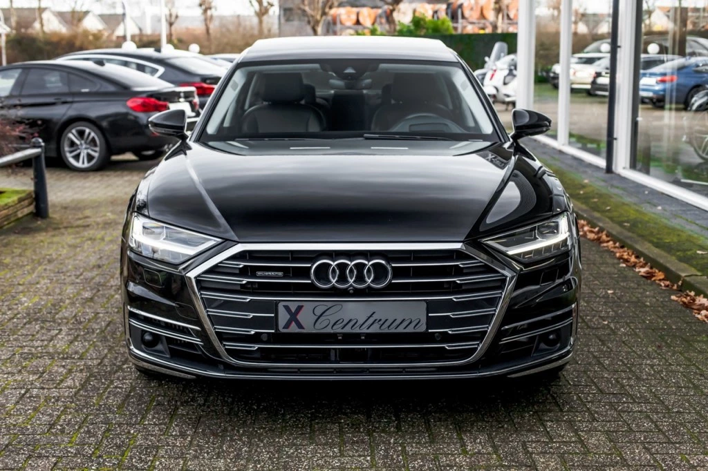 Hoofdafbeelding Audi A8