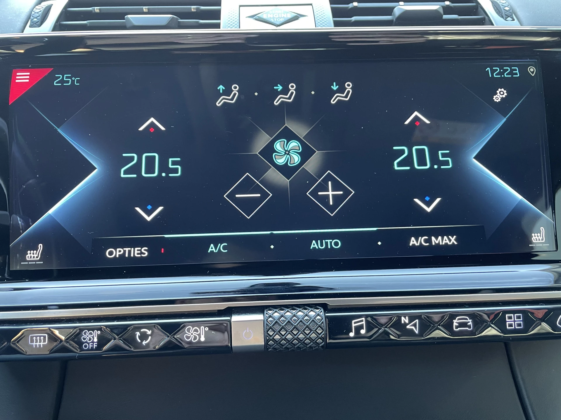 Hoofdafbeelding DS DS 7