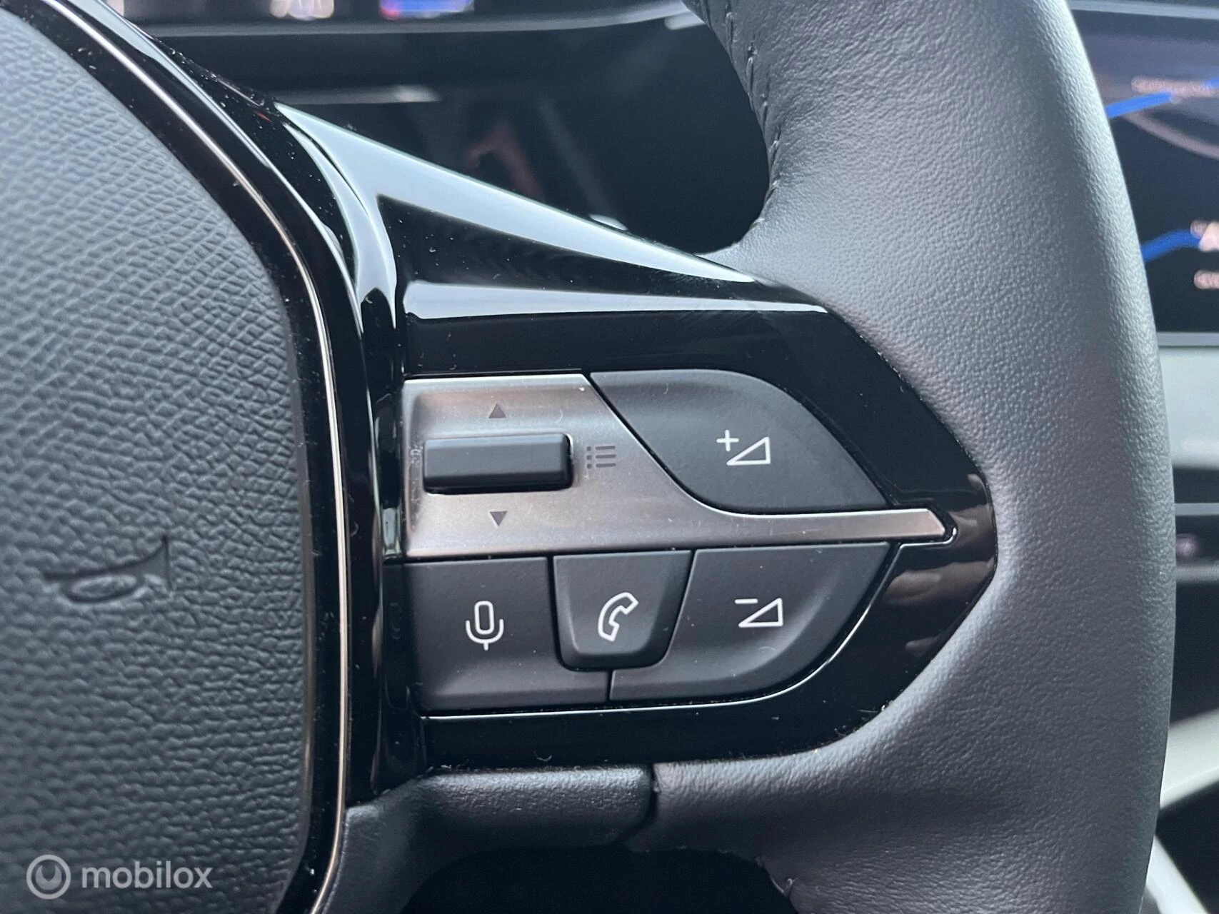 Hoofdafbeelding Peugeot 408