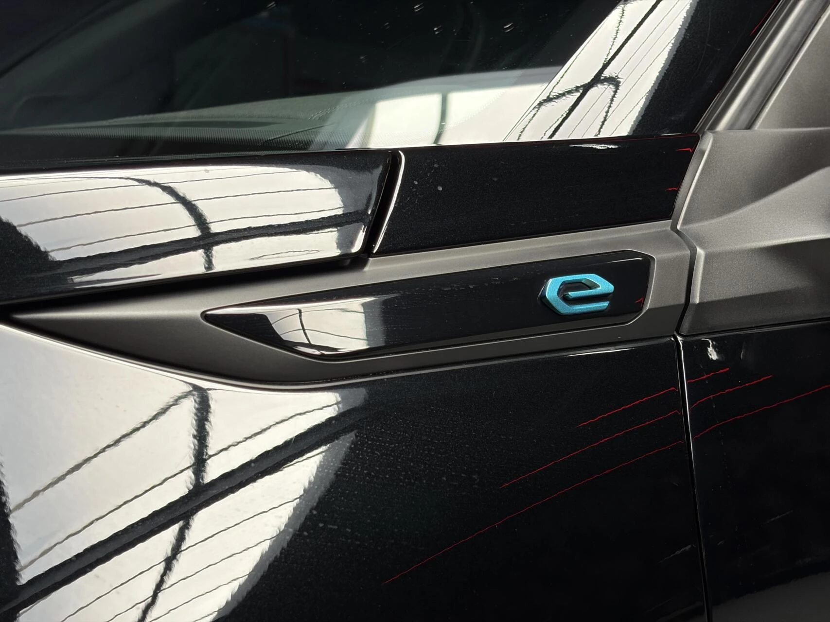 Hoofdafbeelding Peugeot e-2008