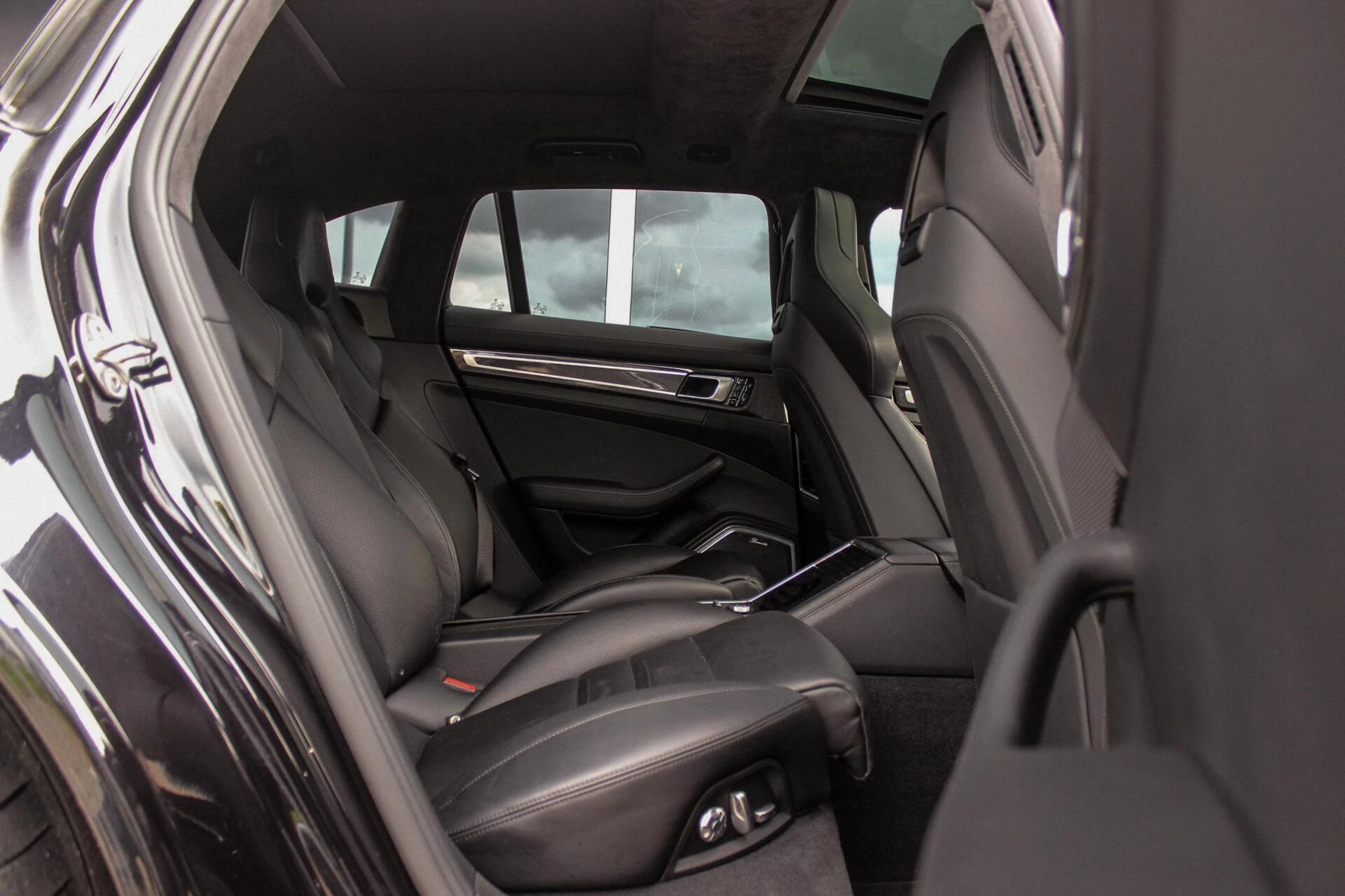 Hoofdafbeelding Porsche Panamera