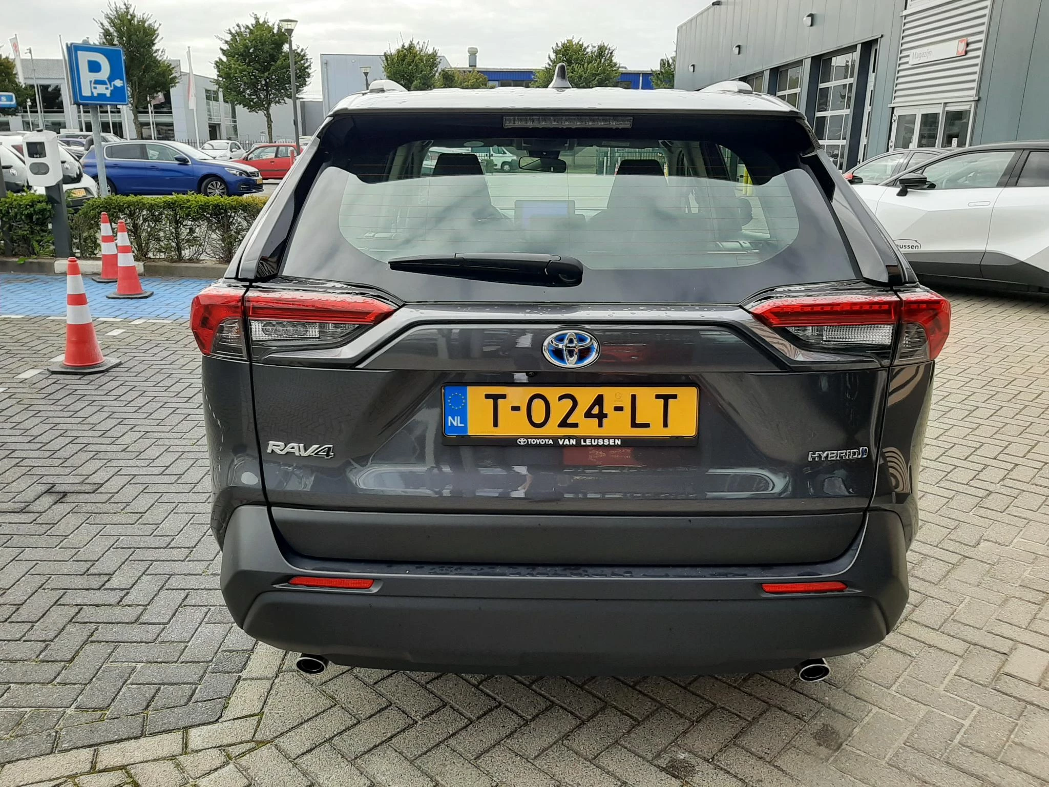 Hoofdafbeelding Toyota RAV4