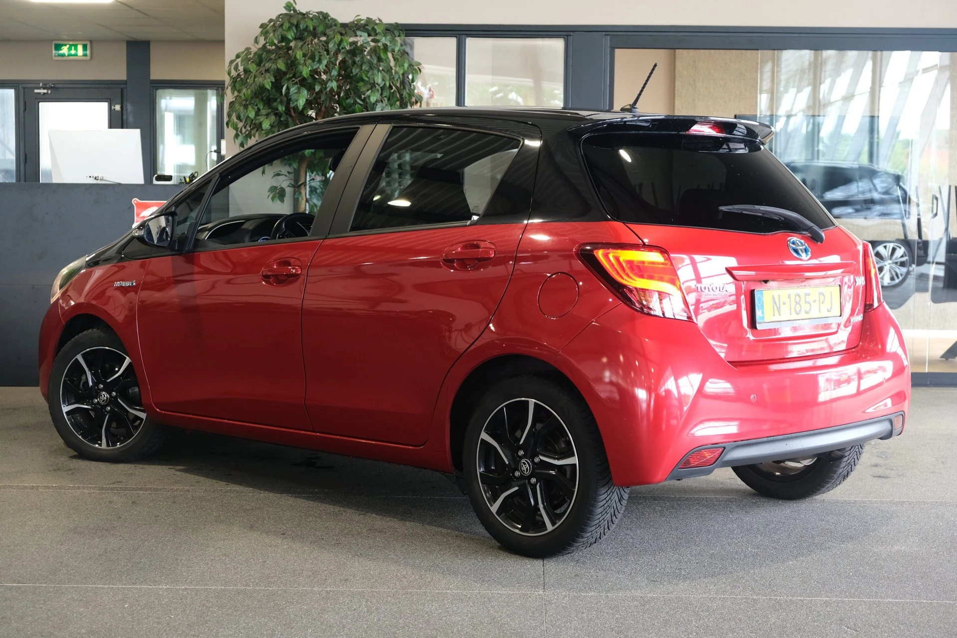 Hoofdafbeelding Toyota Yaris