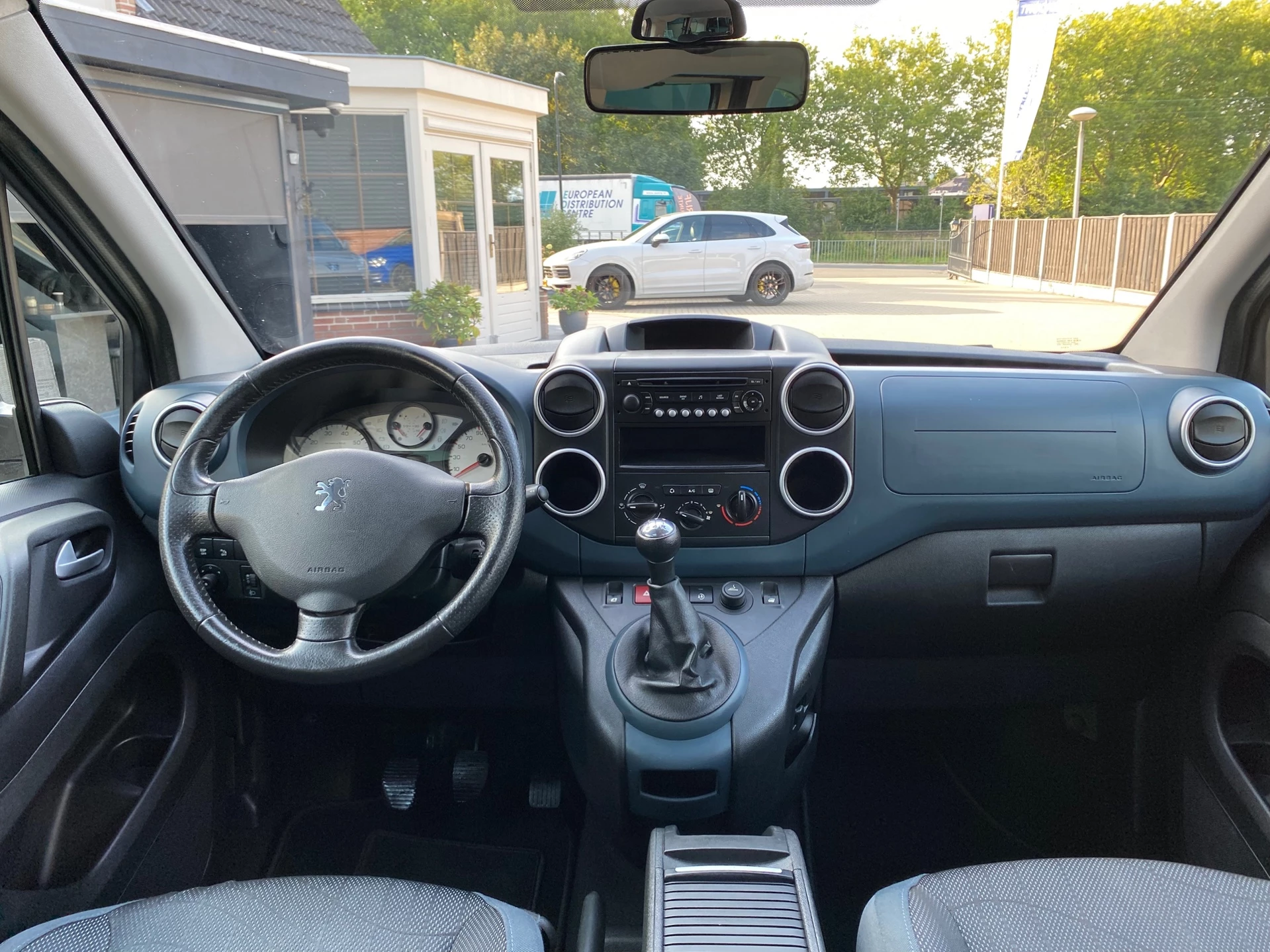 Hoofdafbeelding Peugeot Partner