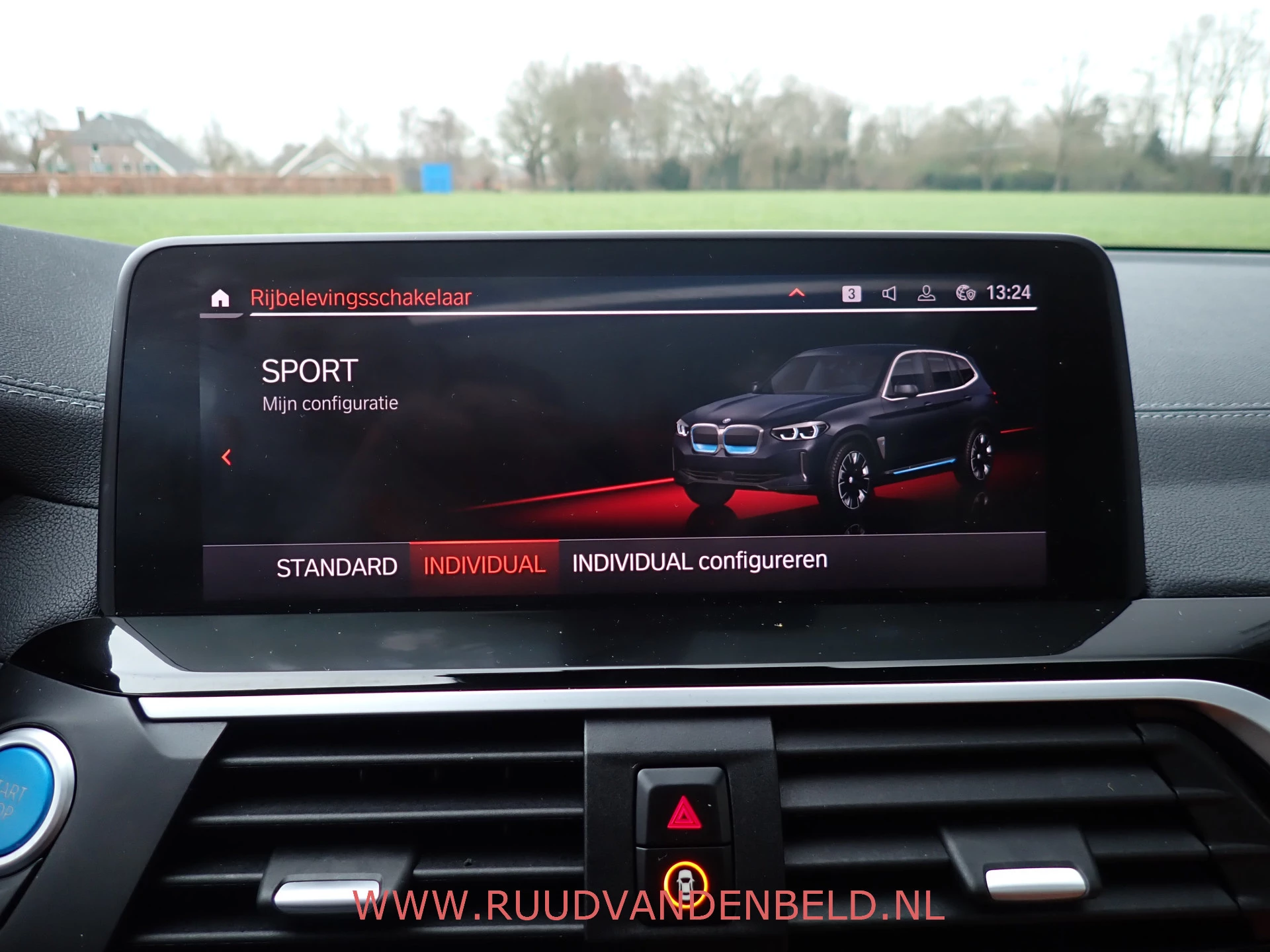 Hoofdafbeelding BMW iX3