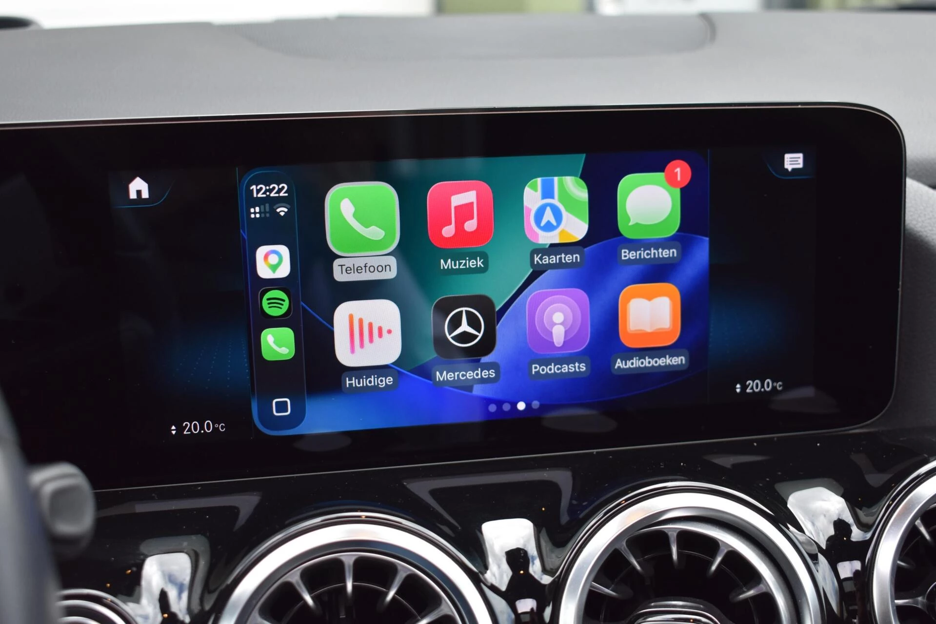 Hoofdafbeelding Mercedes-Benz EQA