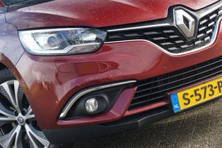 Hoofdafbeelding Renault Grand Scénic Renault Grand Scénic 1.2 TCe 132PK Intens | Rouge Millesime | Full-LED/Half-Leder/Massage/Trekhaak/Carplay - Volle, chique auto!