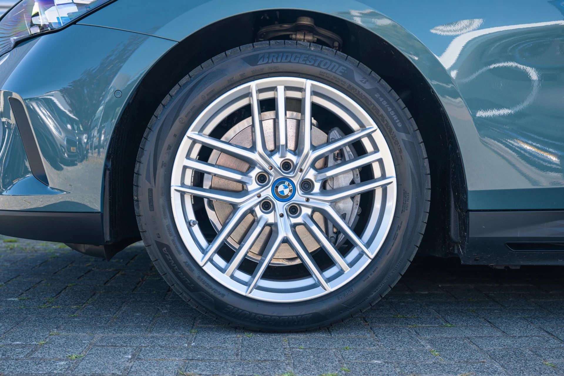 Hoofdafbeelding BMW i5