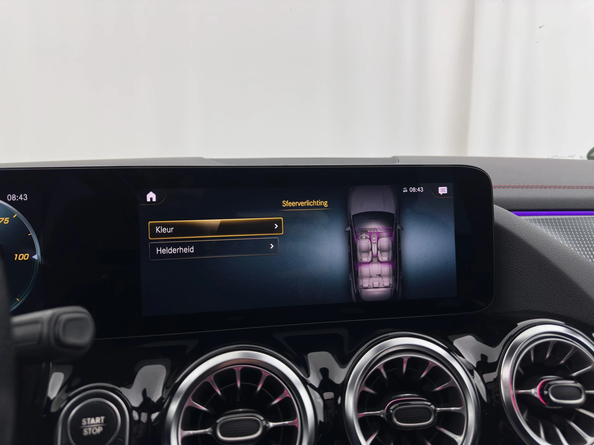 Hoofdafbeelding Mercedes-Benz EQA