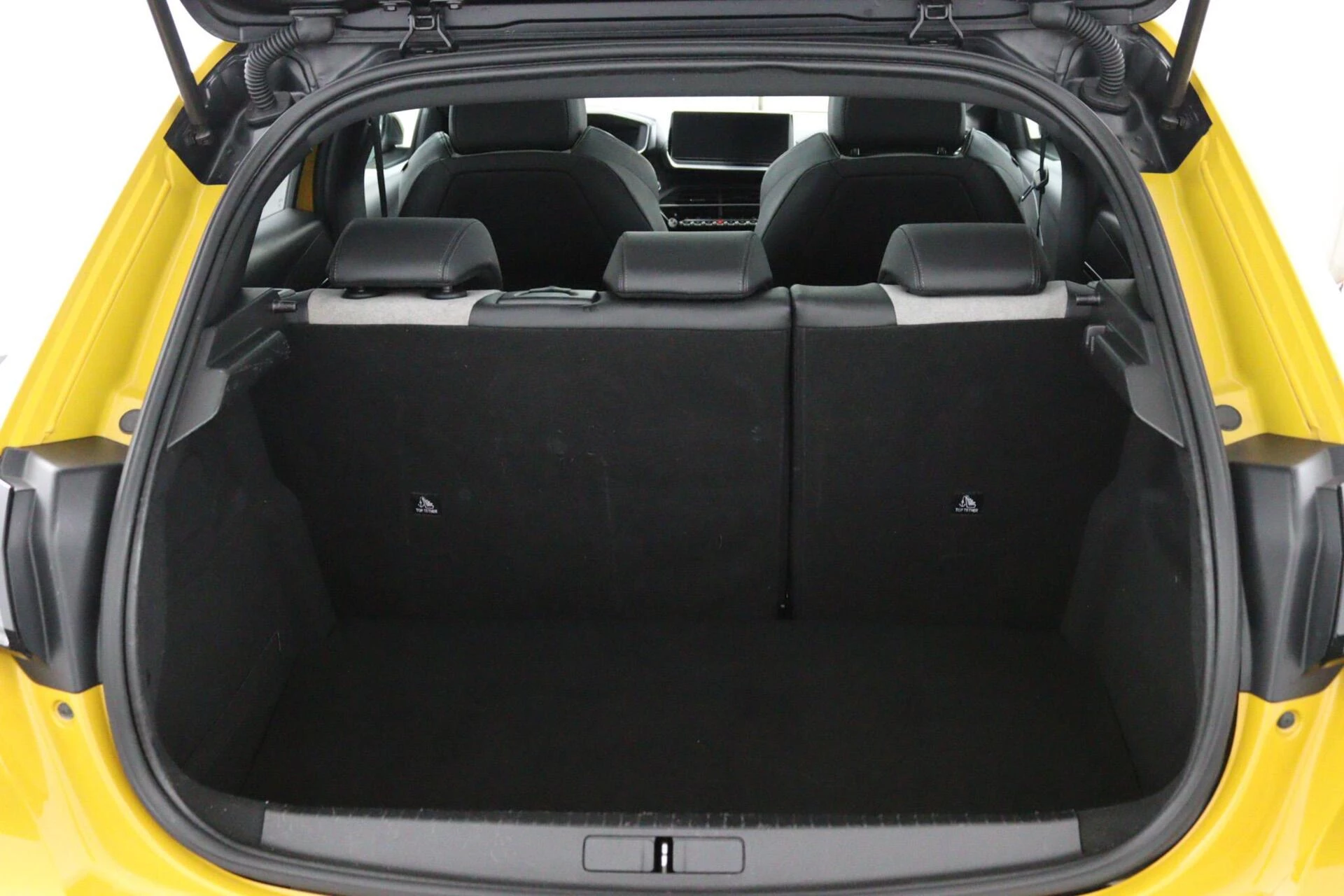 Hoofdafbeelding Peugeot e-208