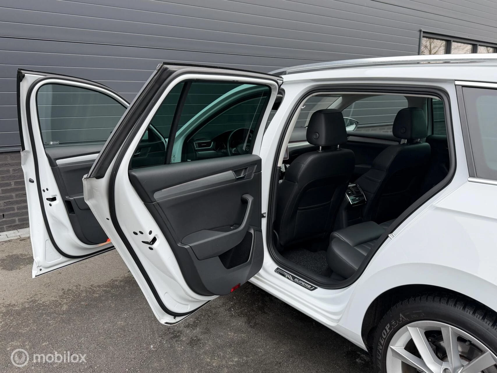 Hoofdafbeelding Škoda Superb