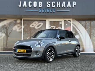 Hoofdafbeelding MINI Cooper MINI Cooper Mini 1.5 Chili Automaat / Carplay / Panoramadak / Navi / 17" LM /  PDC v+a