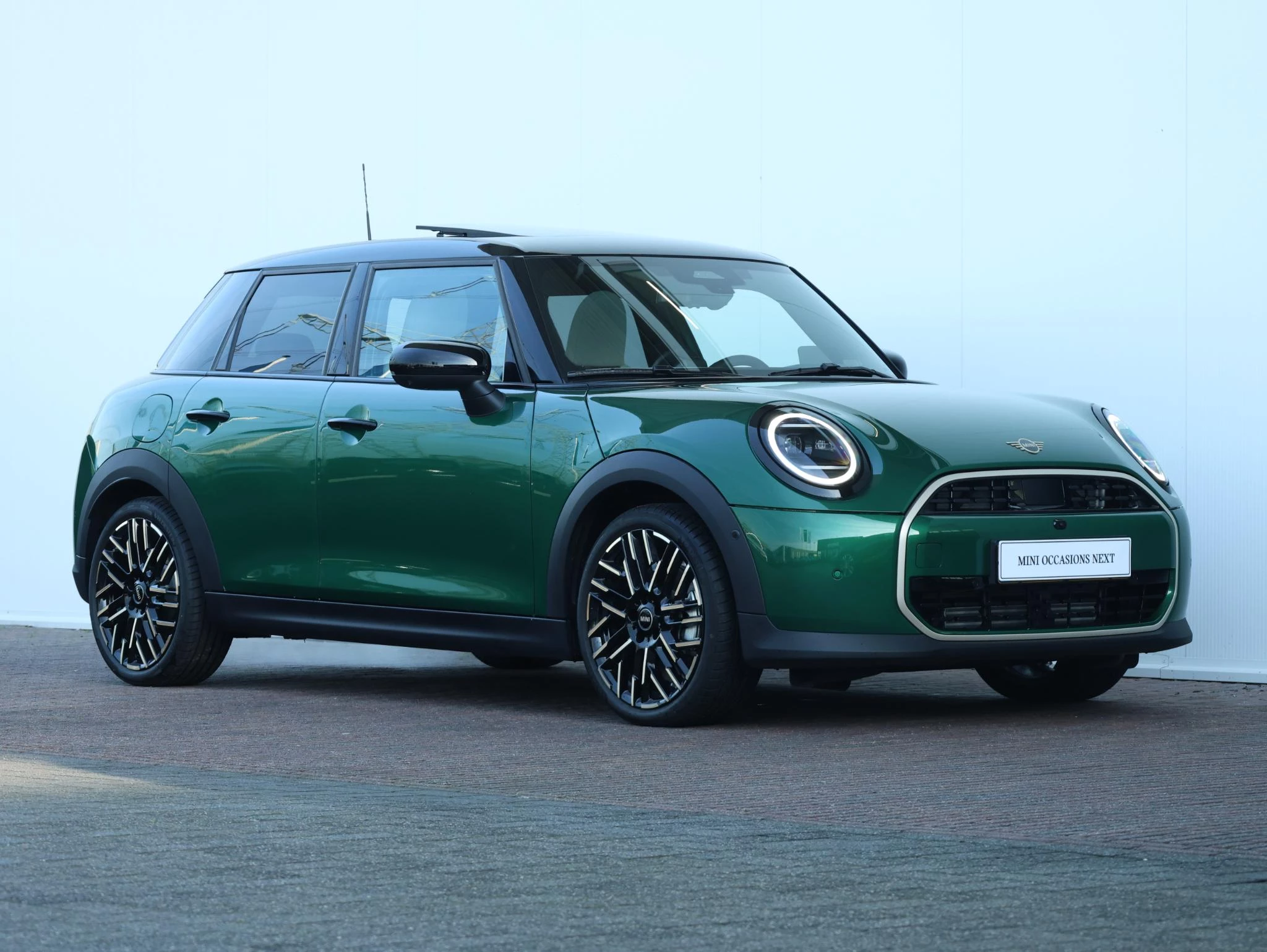 Hoofdafbeelding MINI 5-deurs