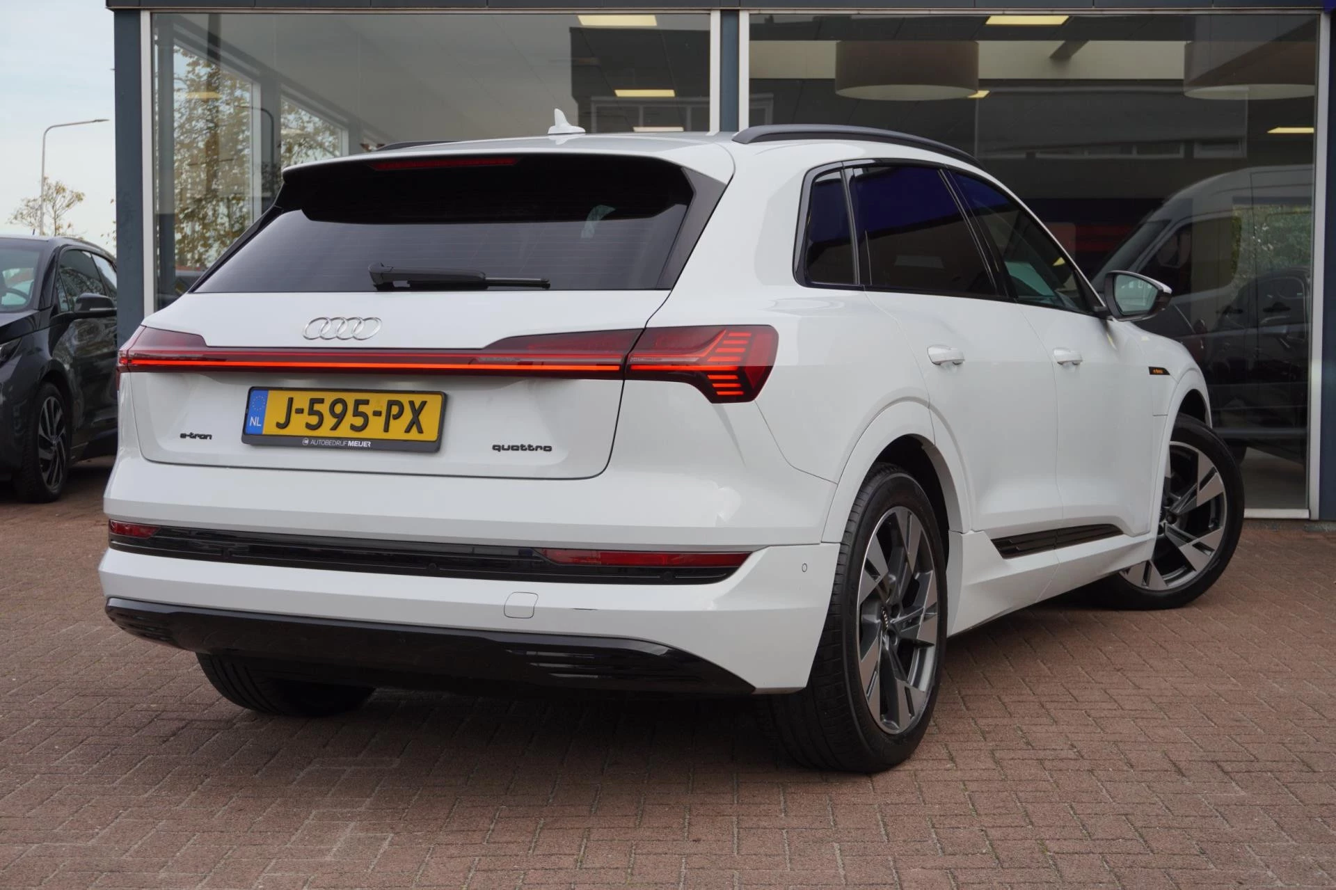 Hoofdafbeelding Audi e-tron