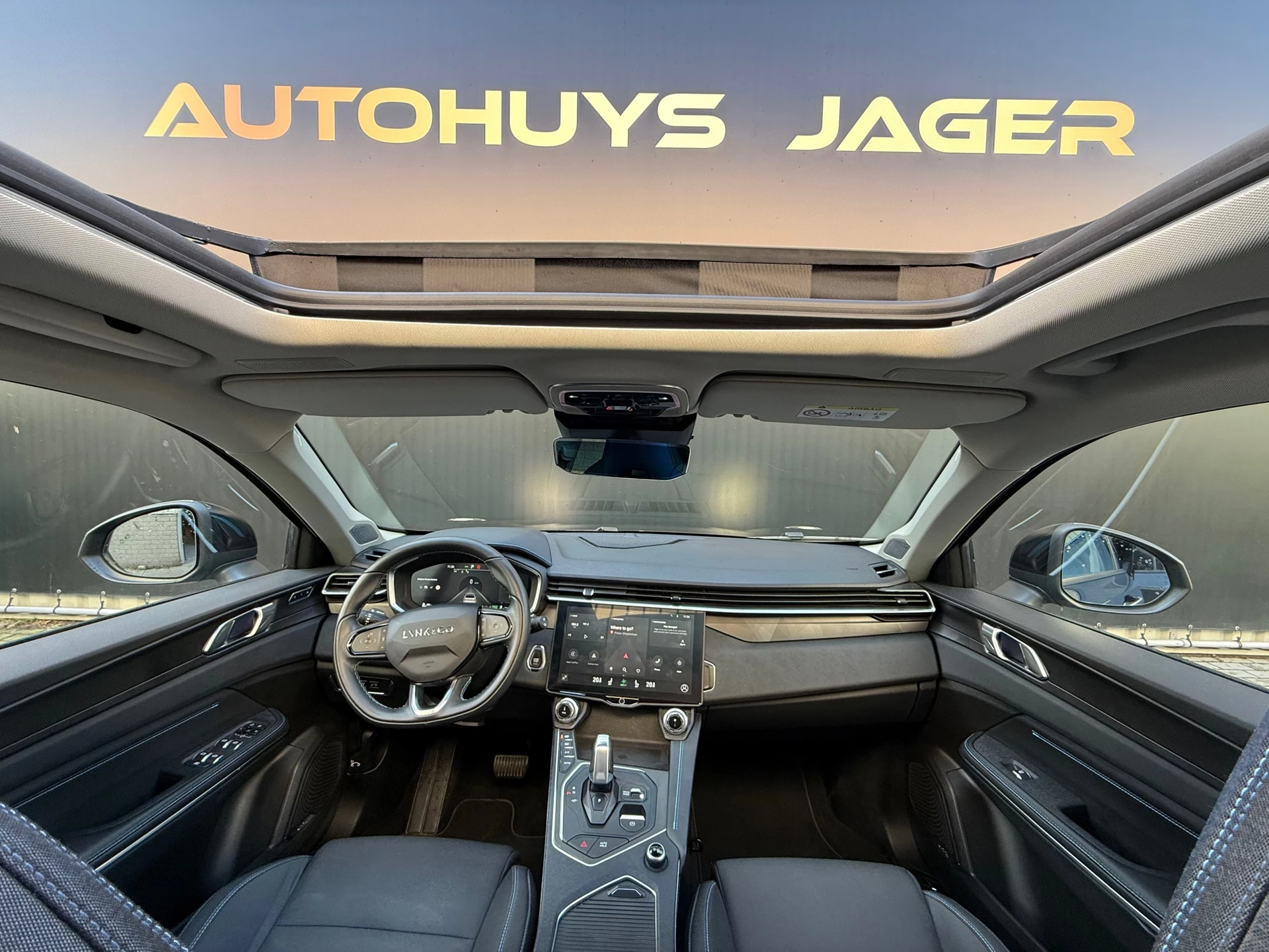 Hoofdafbeelding Lynk & Co 01