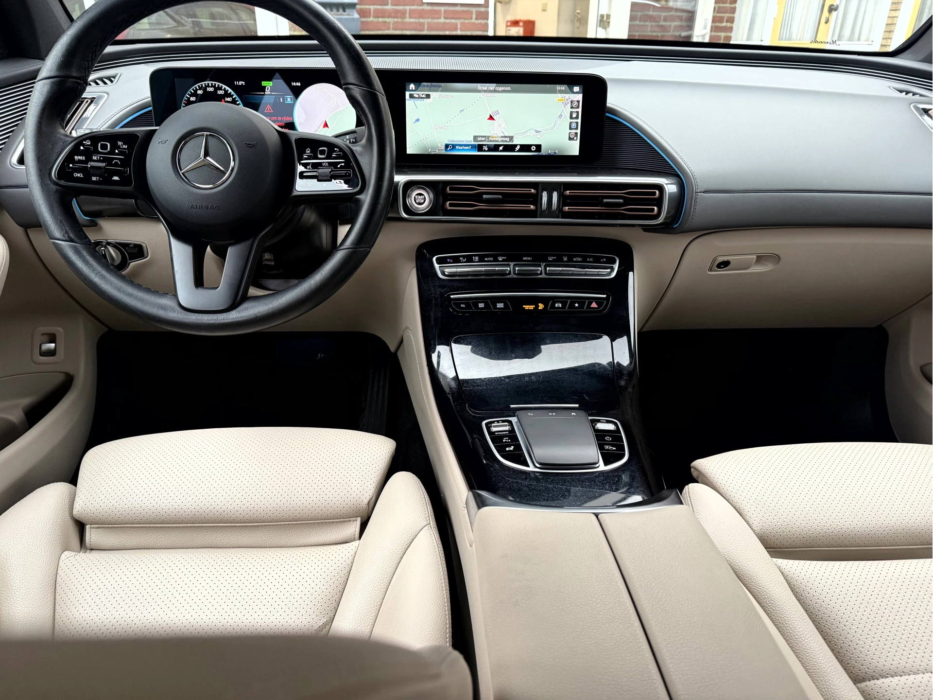 Hoofdafbeelding Mercedes-Benz EQC