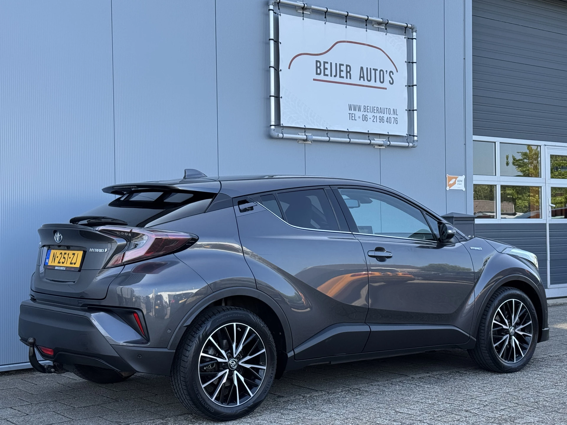 Hoofdafbeelding Toyota C-HR