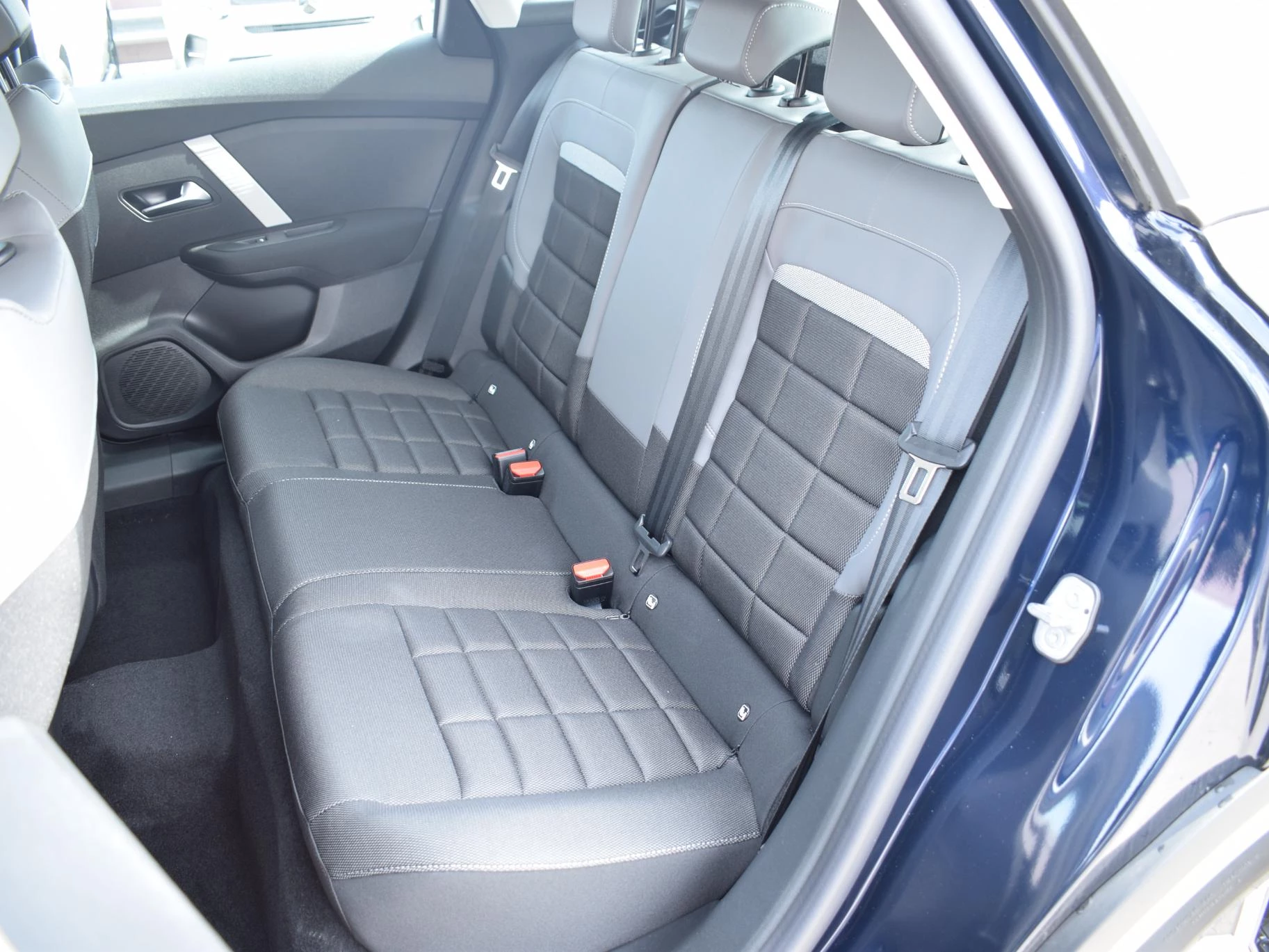 Hoofdafbeelding Citroën ë-C4