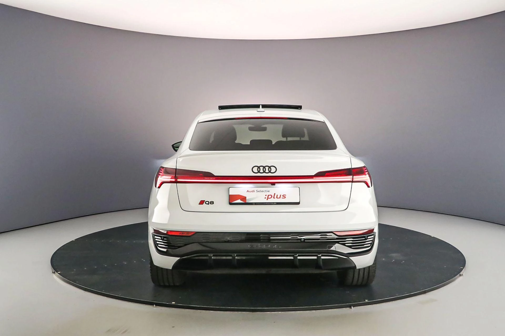 Hoofdafbeelding Audi Q8 Sportback e-tron