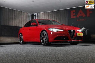 Alfa Romeo Giulia 2.0T Super / AUT / Navi / Camera / Ecc / Elek Pakket / Cruise Control / Lane Assist / Leder / 19 Inch