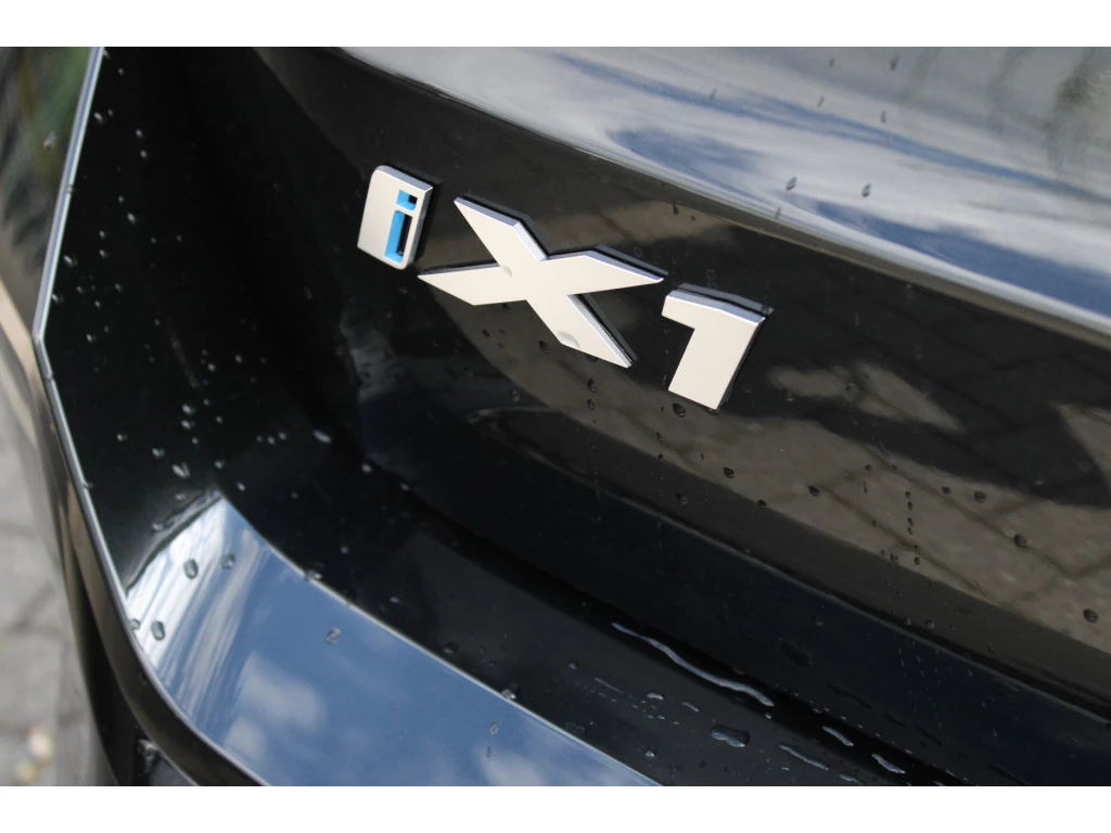 Hoofdafbeelding BMW iX1