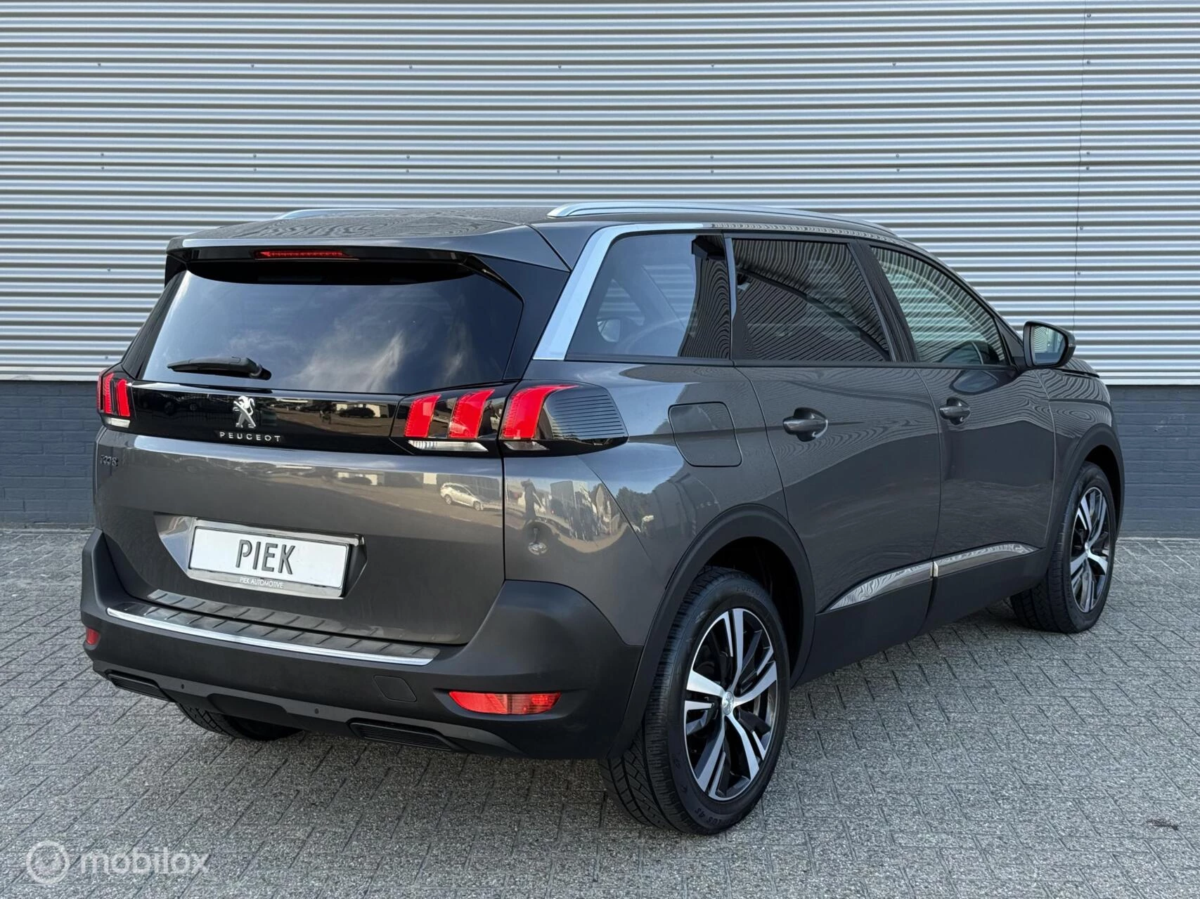 Hoofdafbeelding Peugeot 5008