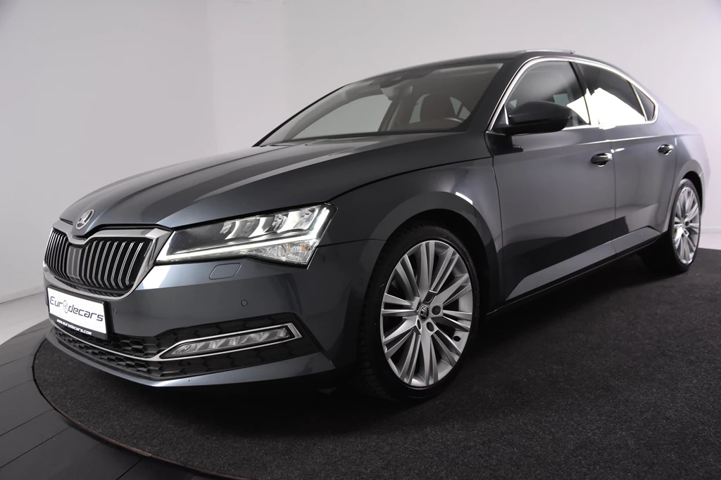 Hoofdafbeelding Škoda Superb
