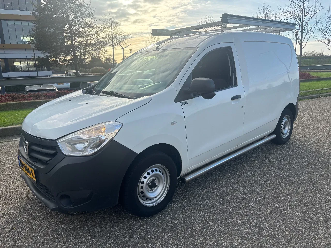 Hoofdafbeelding Dacia Dokker
