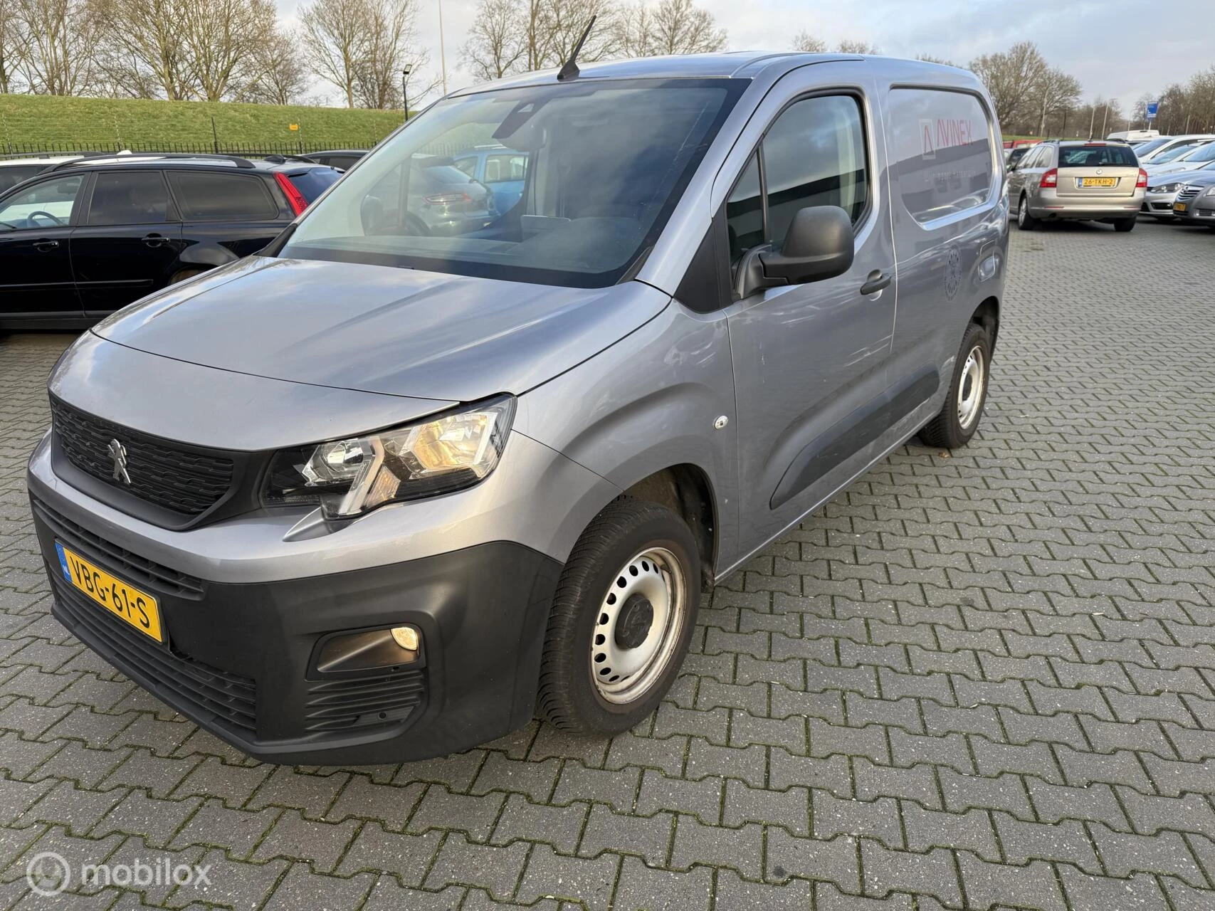 Hoofdafbeelding Peugeot Partner