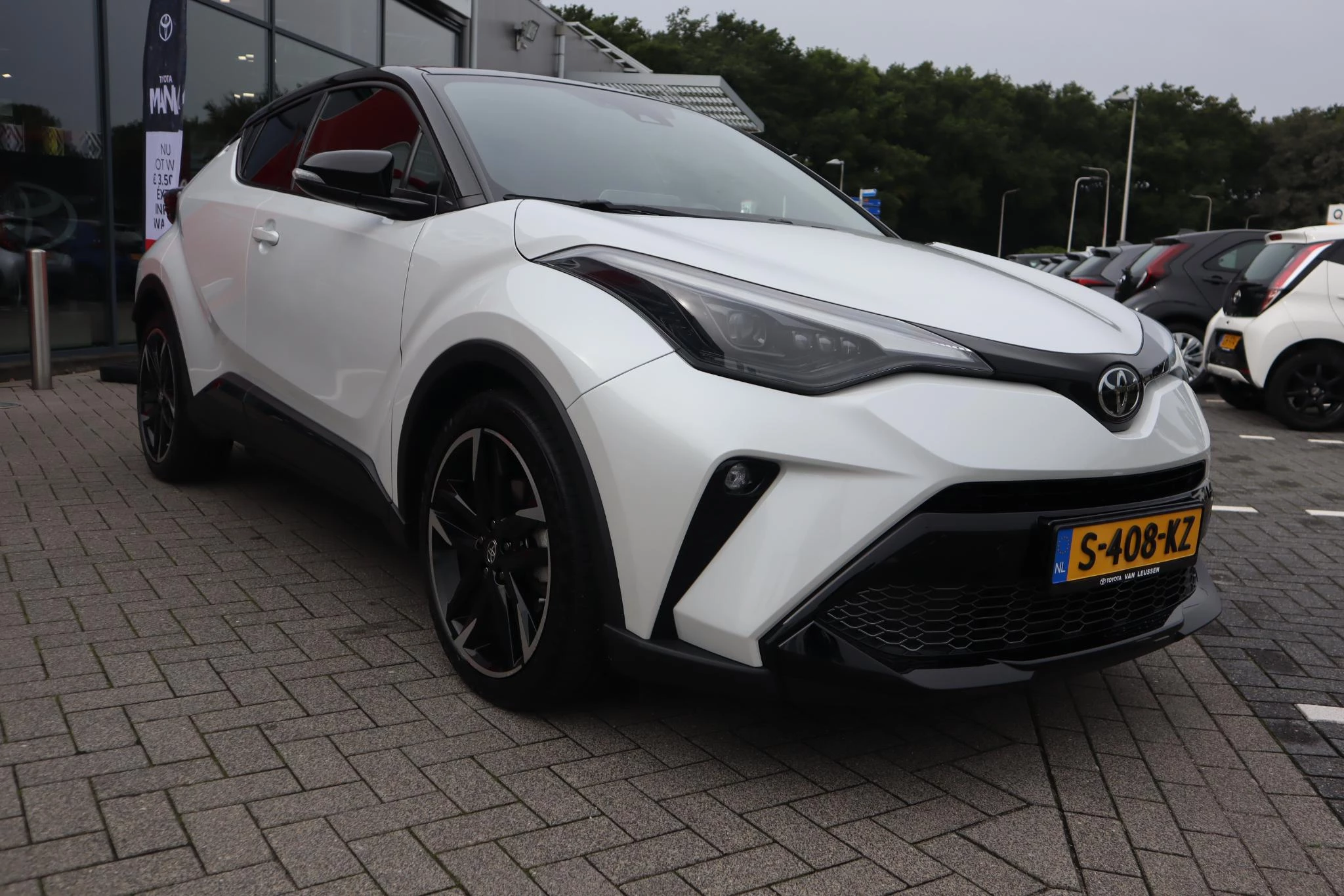 Hoofdafbeelding Toyota C-HR