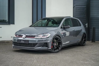 Volkswagen Golf 2.0 TSI GTI TCR 290PK PANO / CAMERA / NIEUWSTAAT!