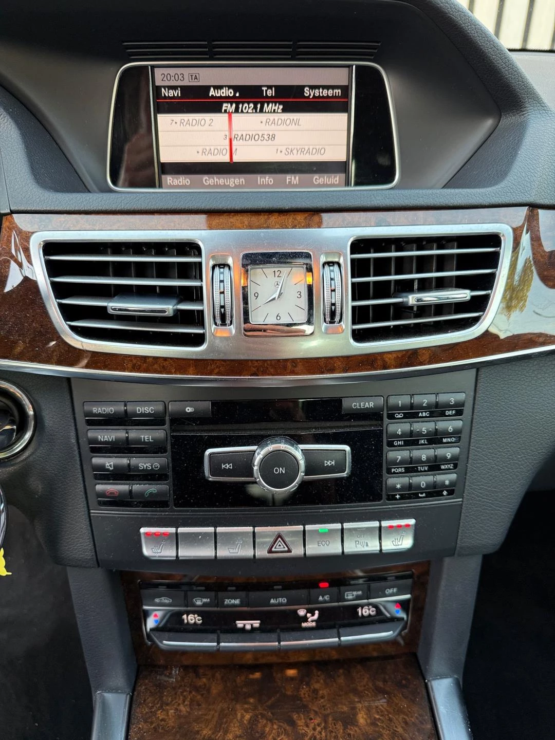 Hoofdafbeelding Mercedes-Benz E-Klasse