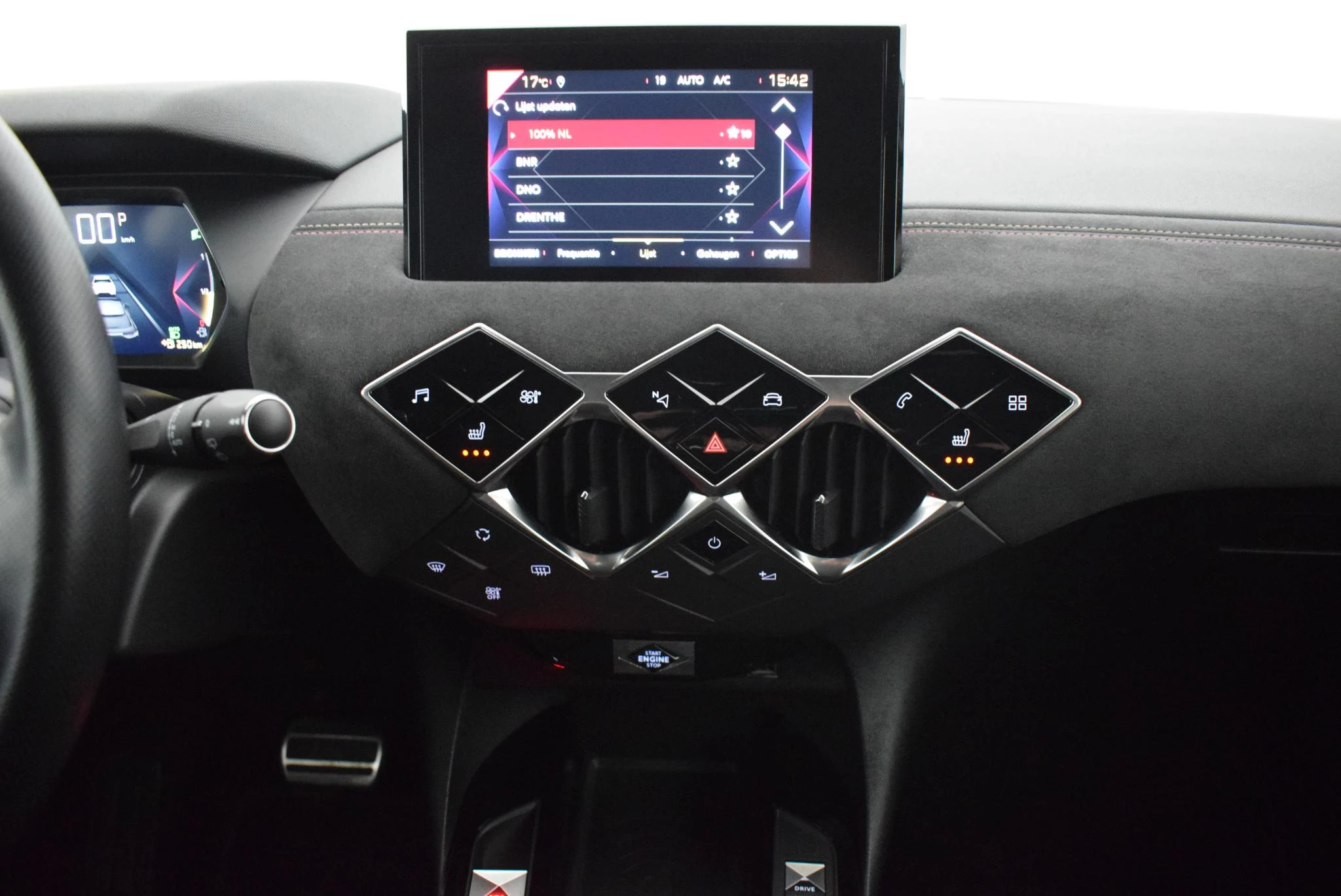 Hoofdafbeelding DS DS 3