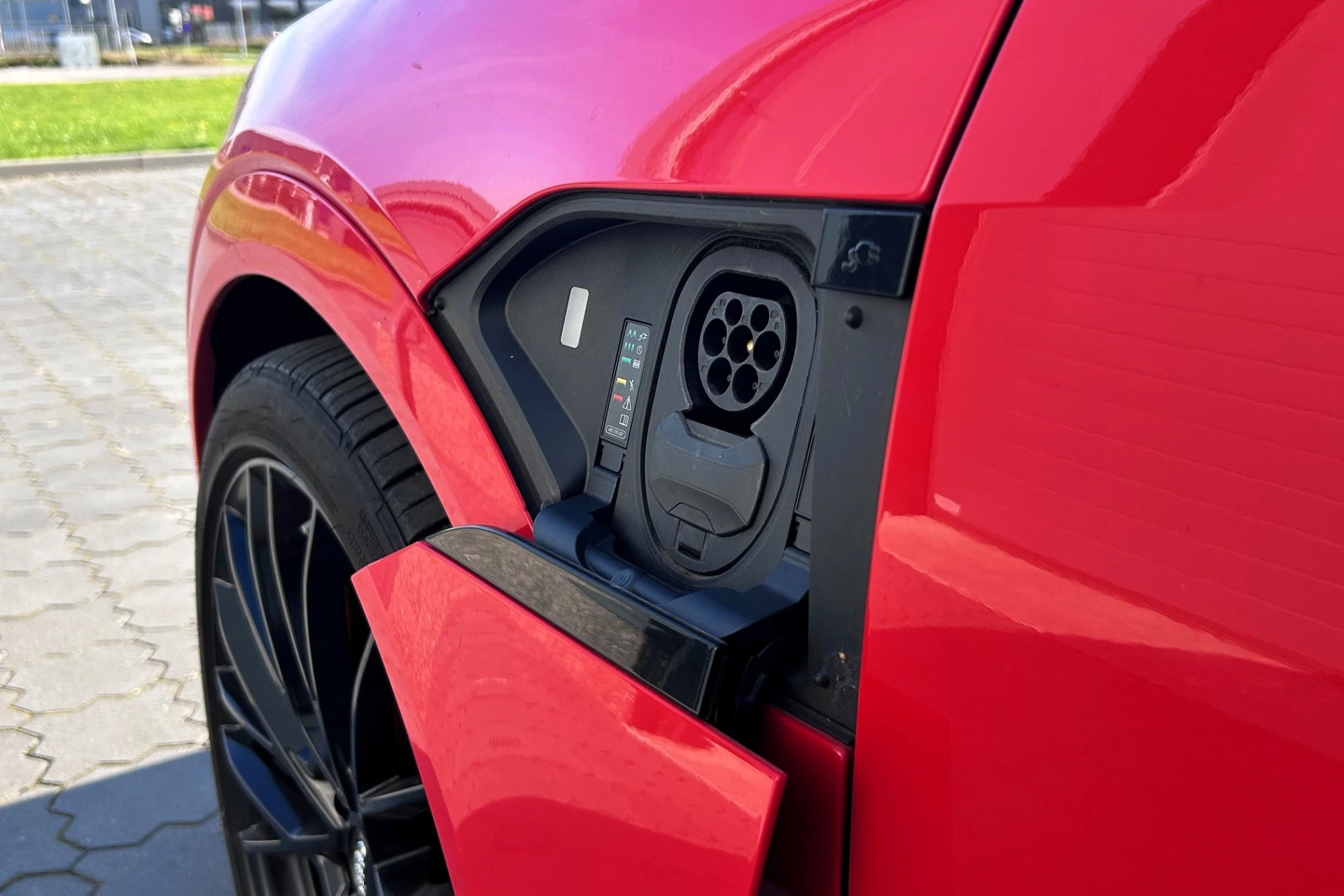 Hoofdafbeelding Audi e-tron