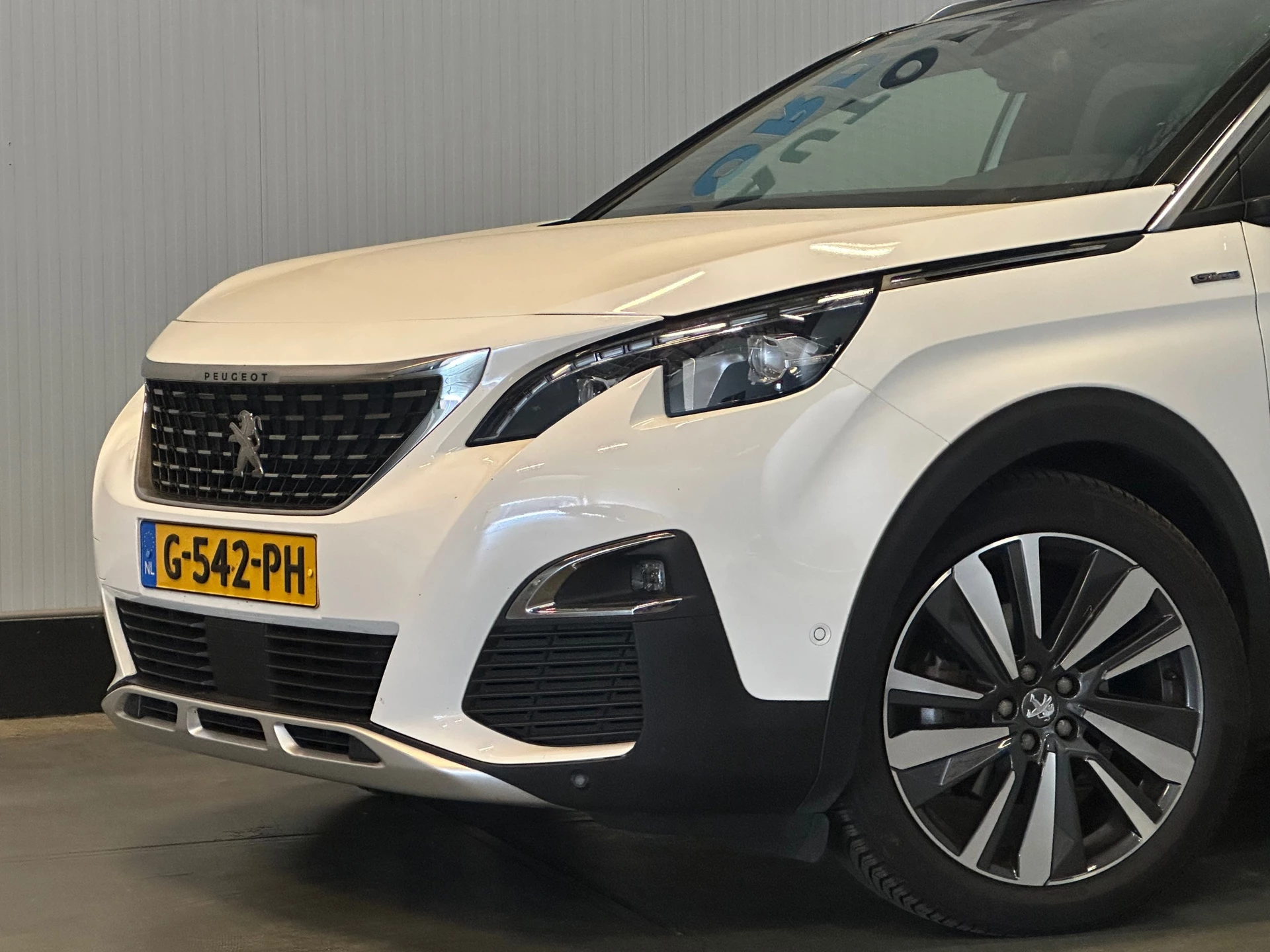 Hoofdafbeelding Peugeot 5008