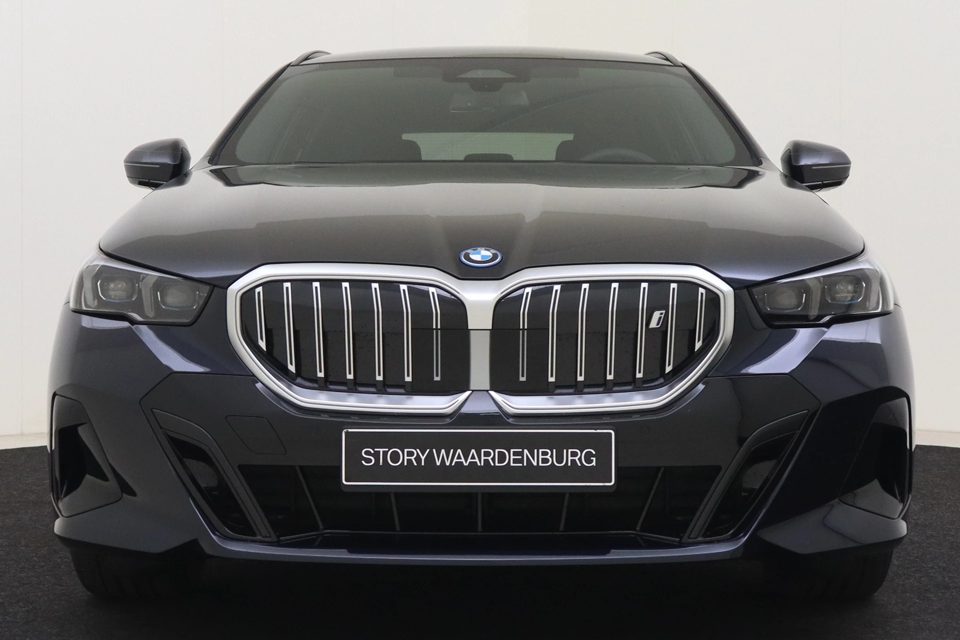 Hoofdafbeelding BMW i5