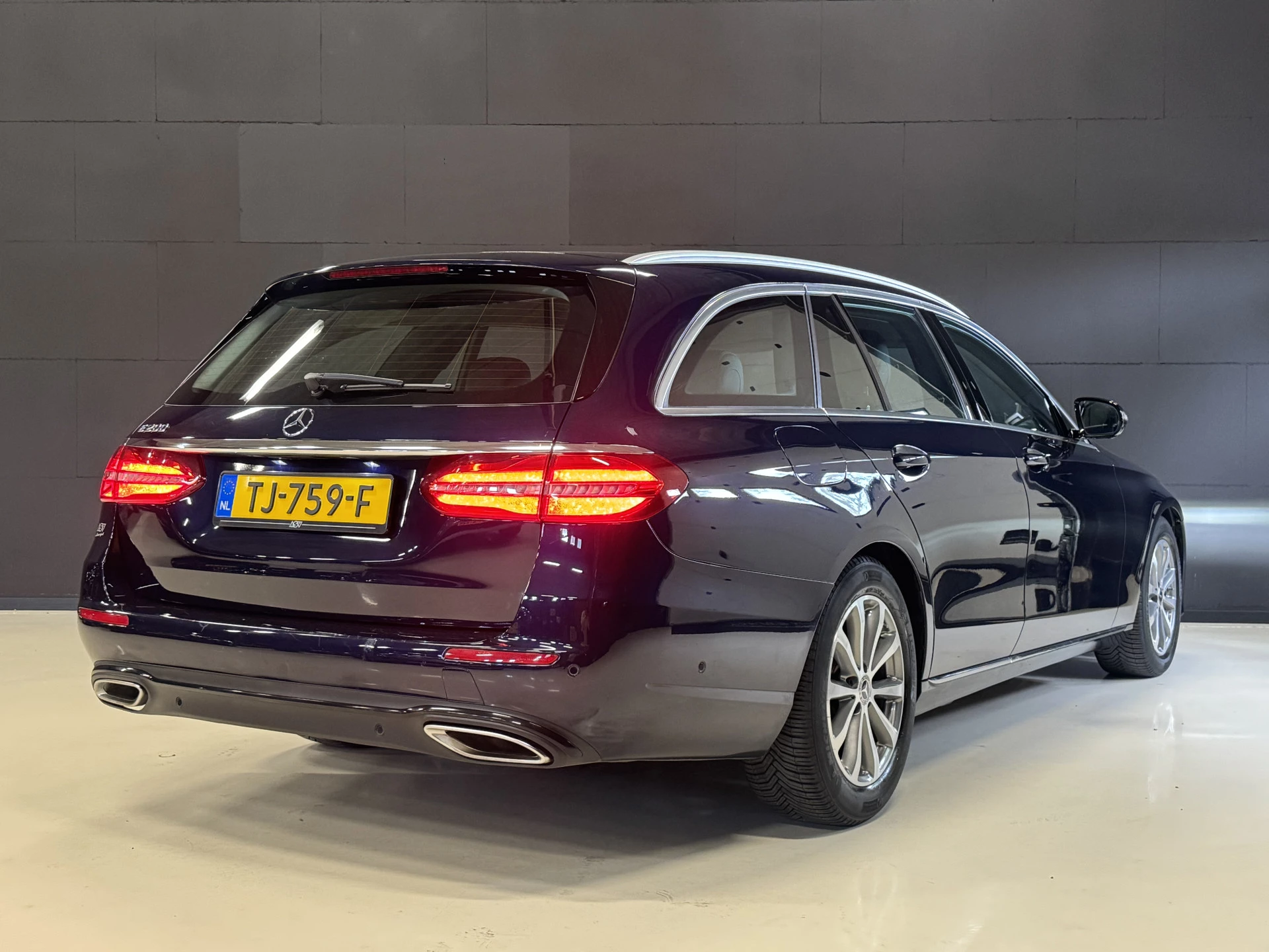 Hoofdafbeelding Mercedes-Benz E-Klasse
